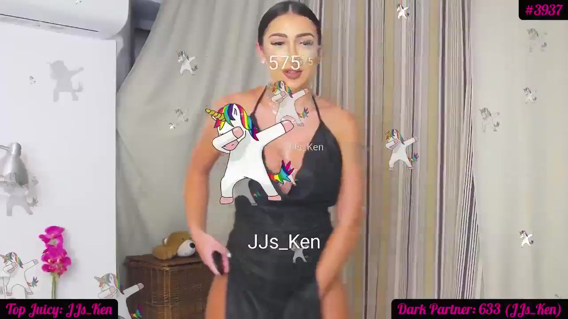 Gallery image thumbnail from JuicyJelly_'s myfreecams stream on, 10/03/2023, 17:41 image 4 of 20