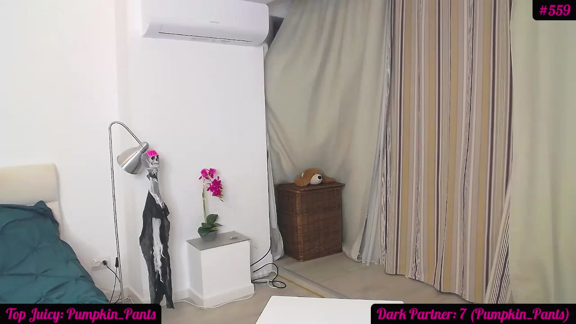 Gallery image thumbnail from JuicyJelly_'s myfreecams stream on, 10/11/2023, 16:39 image 20 of 20