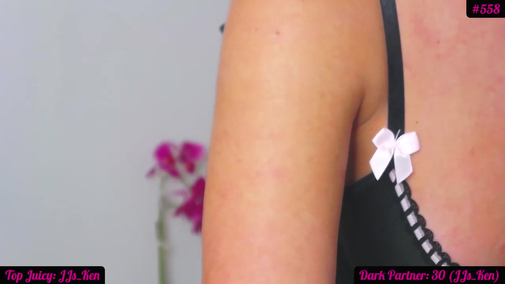 Gallery image thumbnail from JuicyJelly_'s myfreecams stream on, 10/17/2023, 19:07 image 15 of 20