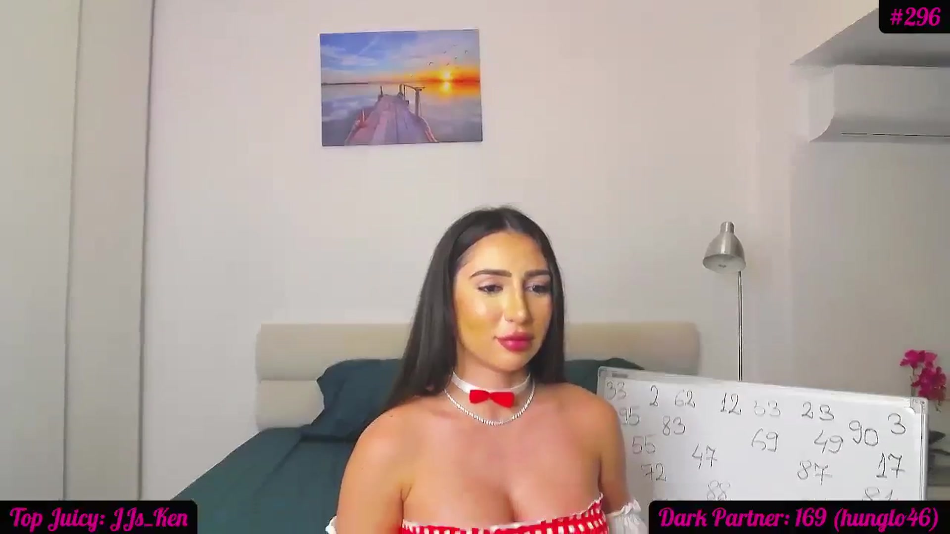 Gallery image thumbnail from JuicyJelly_'s myfreecams stream on, 11/08/2023, 20:37 image 17 of 20