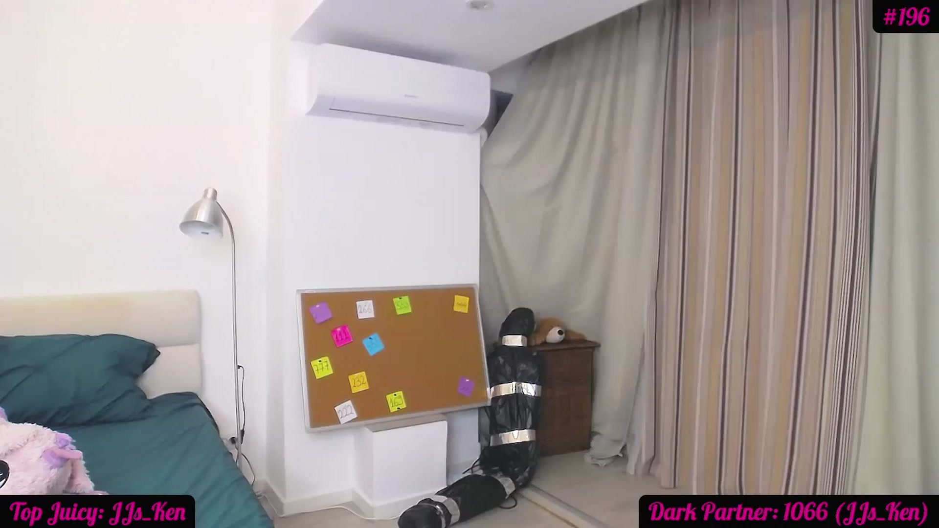 Gallery image thumbnail from JuicyJelly_'s myfreecams stream on, 11/11/2023, 20:18 image 3 of 20