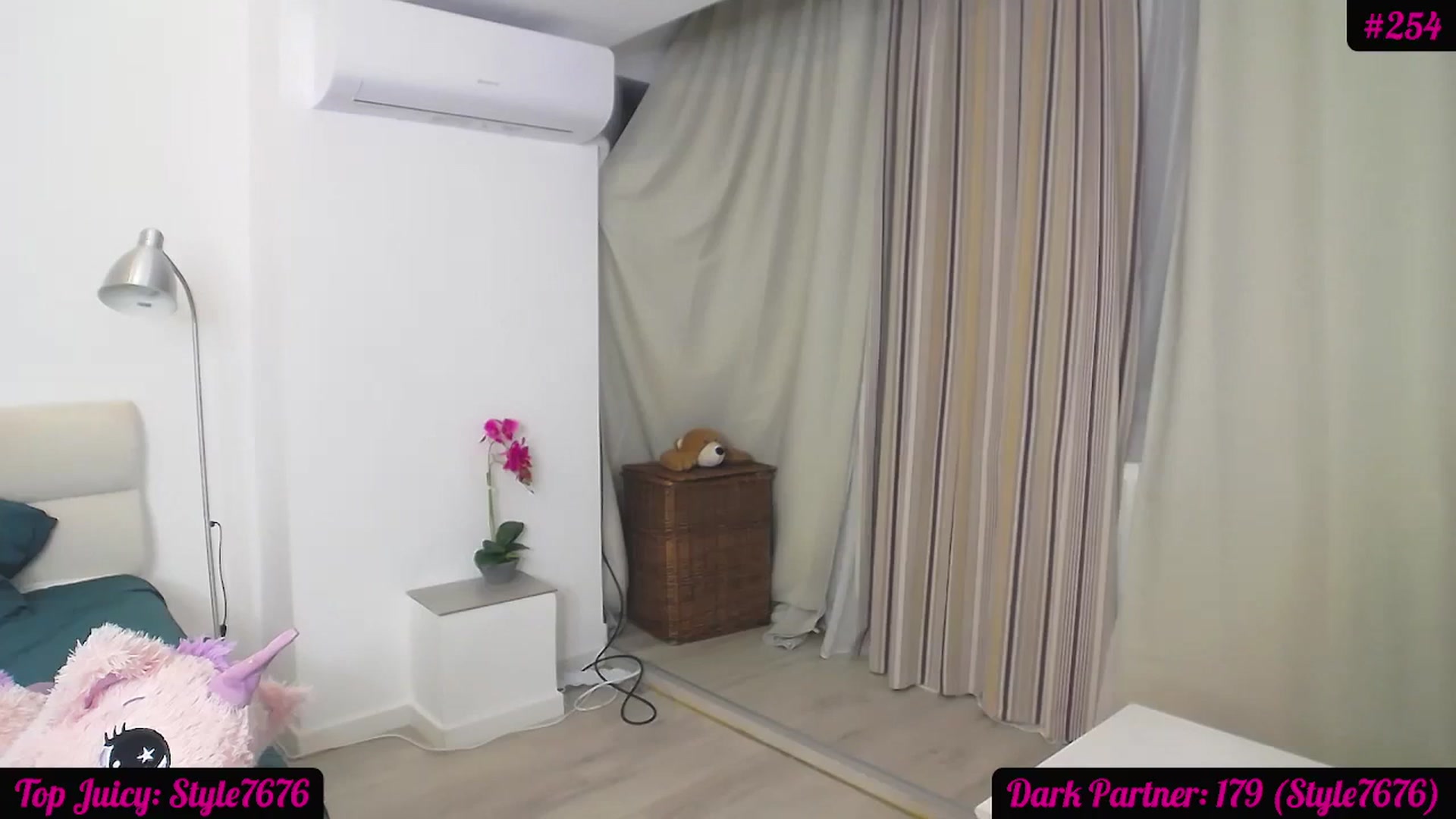 Gallery image thumbnail from JuicyJelly_'s myfreecams stream on, 11/13/2023, 20:59 image 16 of 20