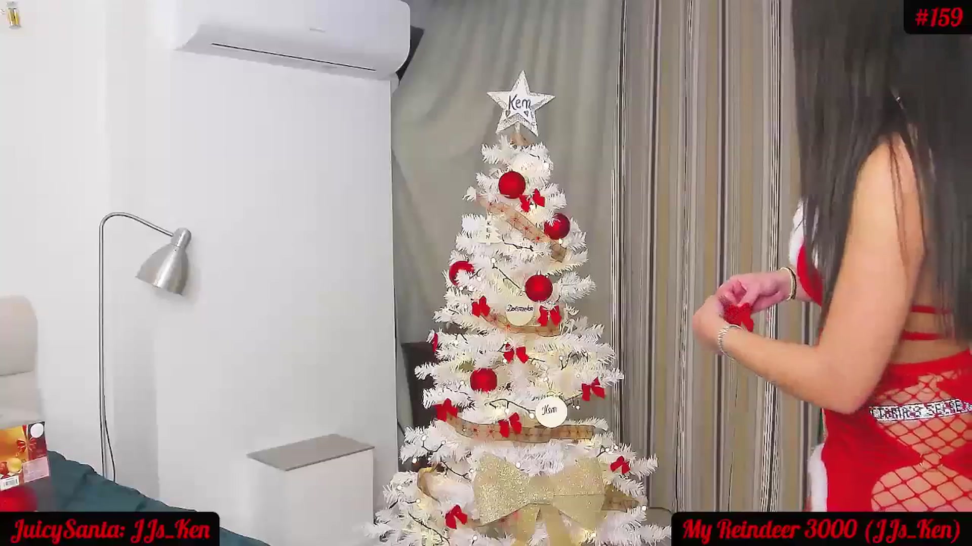 Gallery image thumbnail from JuicyJelly_'s myfreecams stream on, 12/13/2023, 19:23 image 16 of 20
