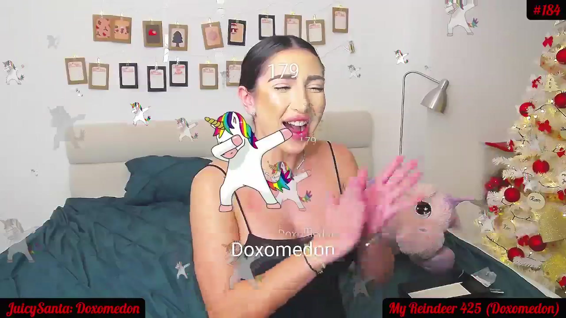 Gallery image thumbnail from JuicyJelly_'s myfreecams stream on, 12/16/2023, 20:48 image 8 of 20