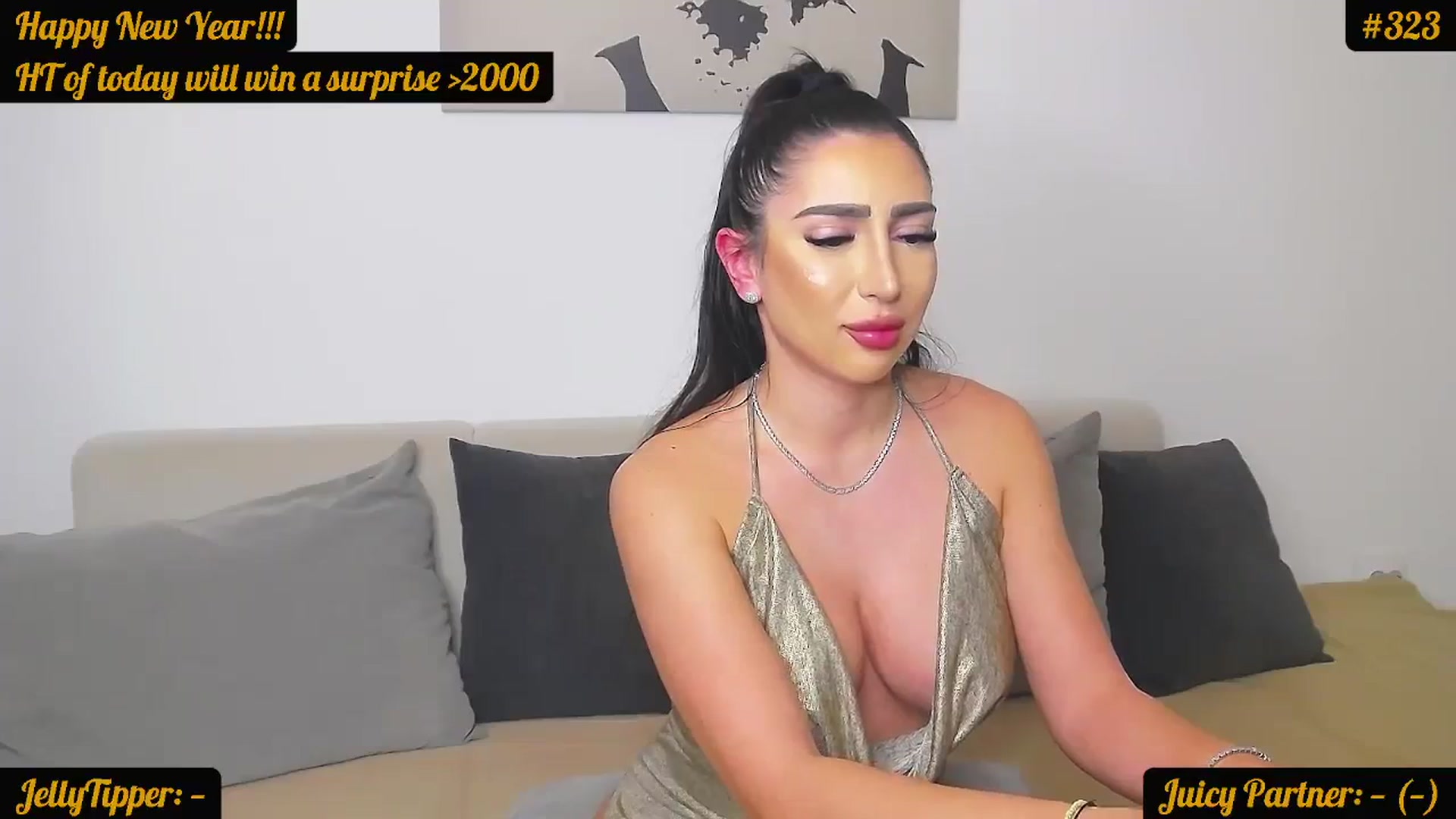 Gallery image thumbnail from JuicyJelly_'s myfreecams stream on, 12/30/2023, 16:24 image 3 of 20