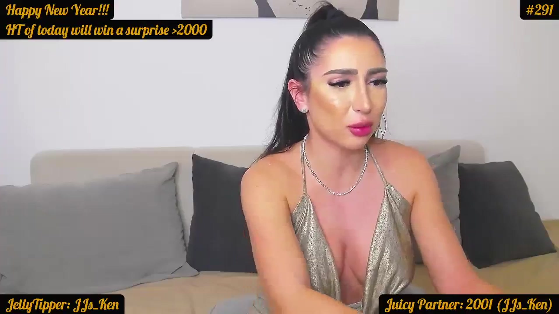 Gallery image thumbnail from JuicyJelly_'s myfreecams stream on, 12/30/2023, 19:30 image 12 of 20