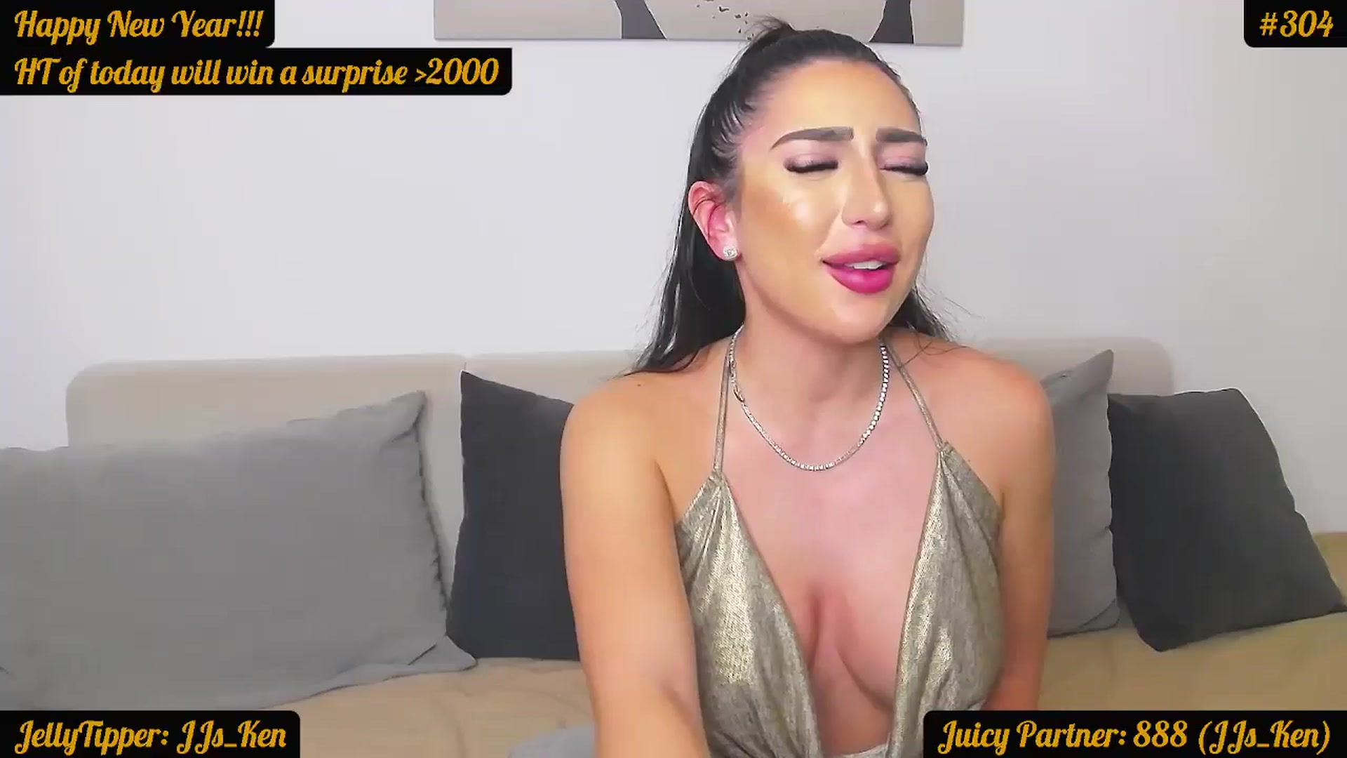 Gallery image thumbnail from JuicyJelly_'s myfreecams stream on, 12/30/2023, 19:30 image 4 of 20