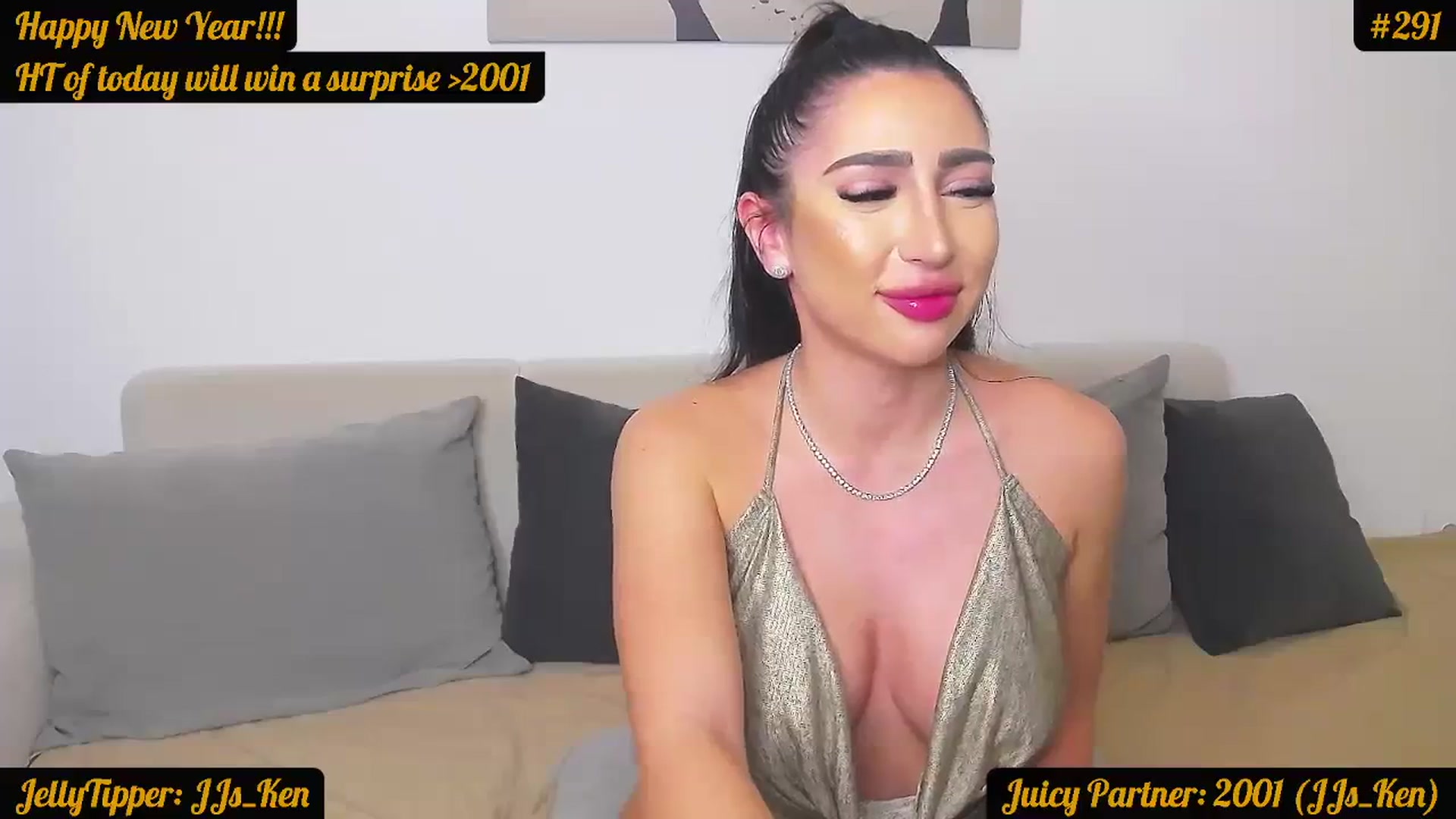 Gallery image thumbnail from JuicyJelly_'s myfreecams stream on, 12/30/2023, 19:30 image 13 of 20