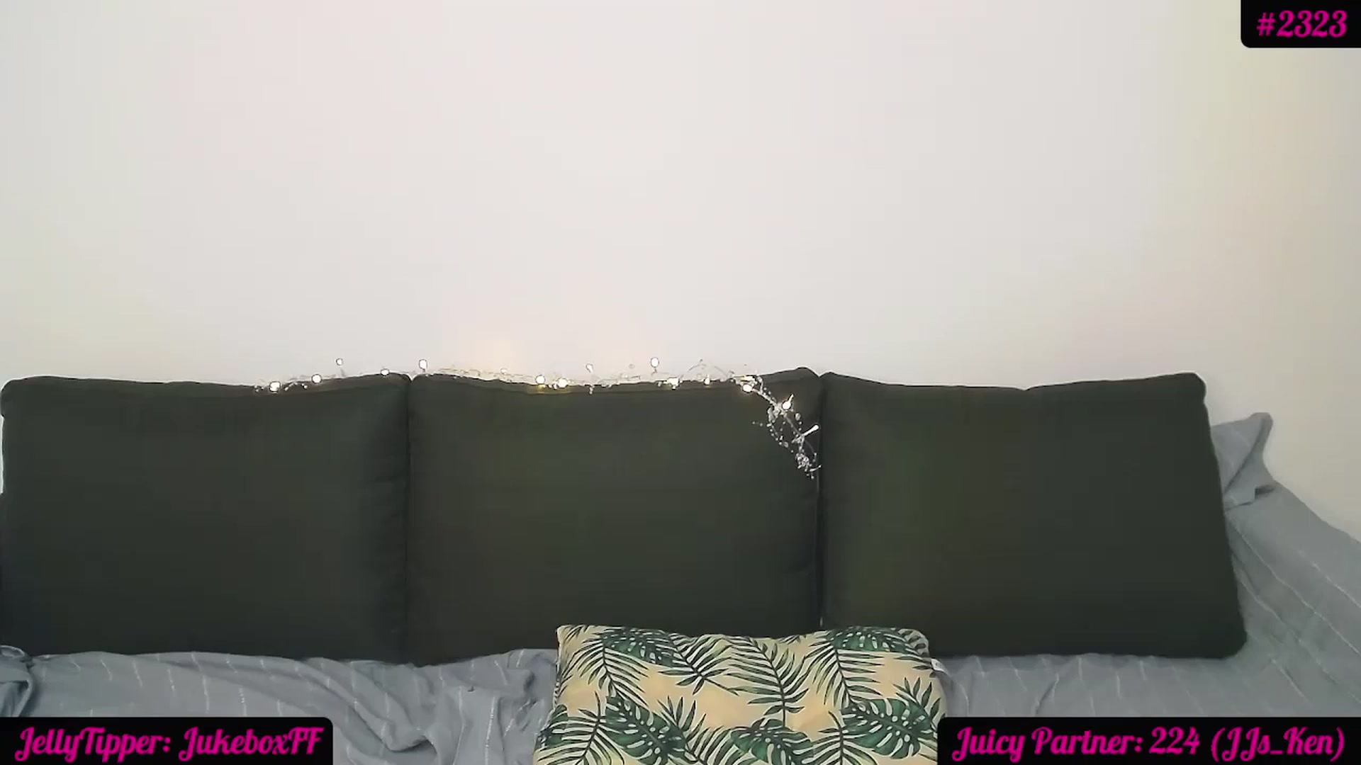 Gallery image thumbnail from JuicyJelly_'s myfreecams stream on, 01/04/2024, 19:06 image 6 of 20
