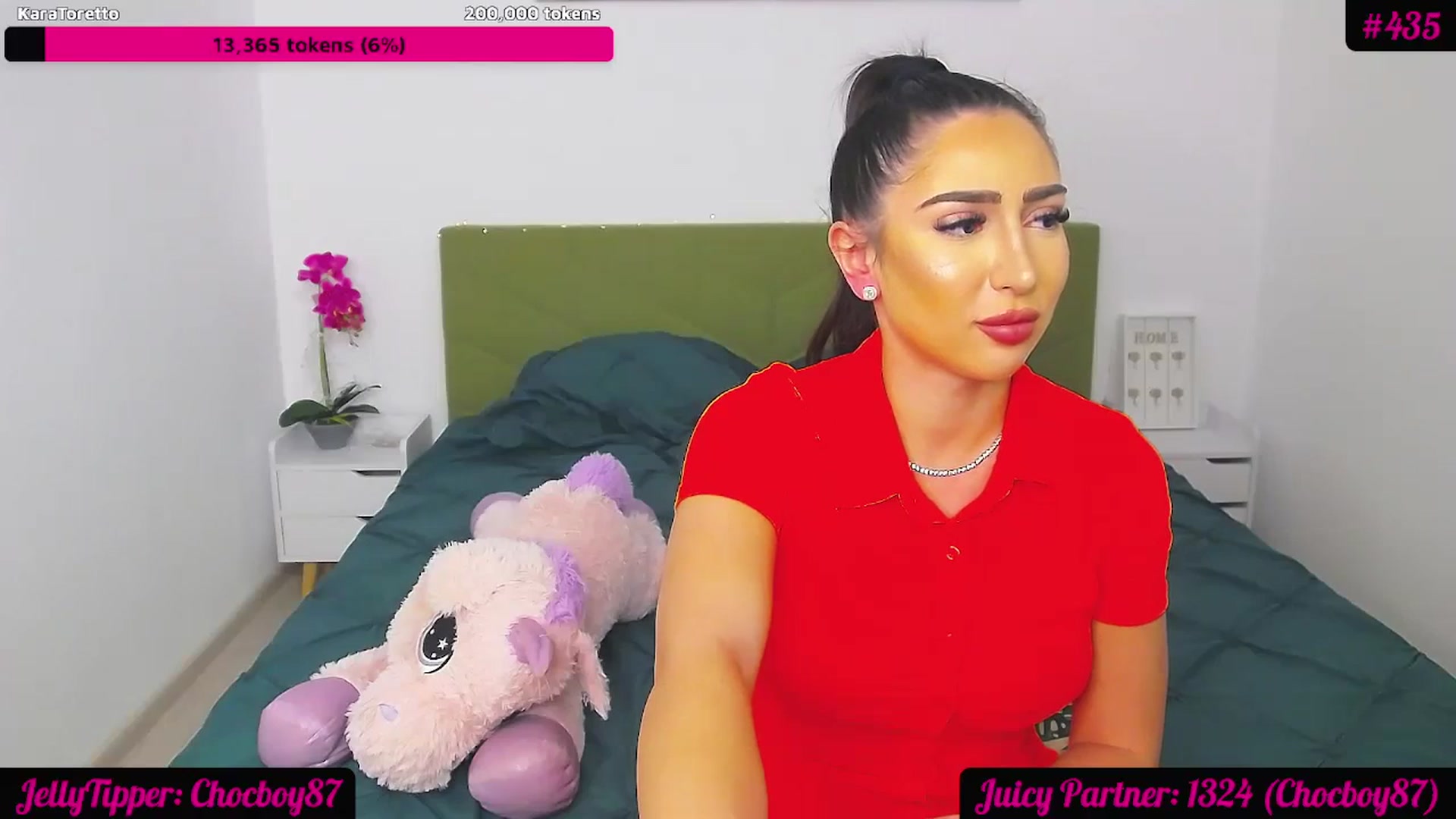 Gallery image thumbnail from JuicyJelly_'s myfreecams stream on, 01/10/2024, 19:17 image 19 of 20