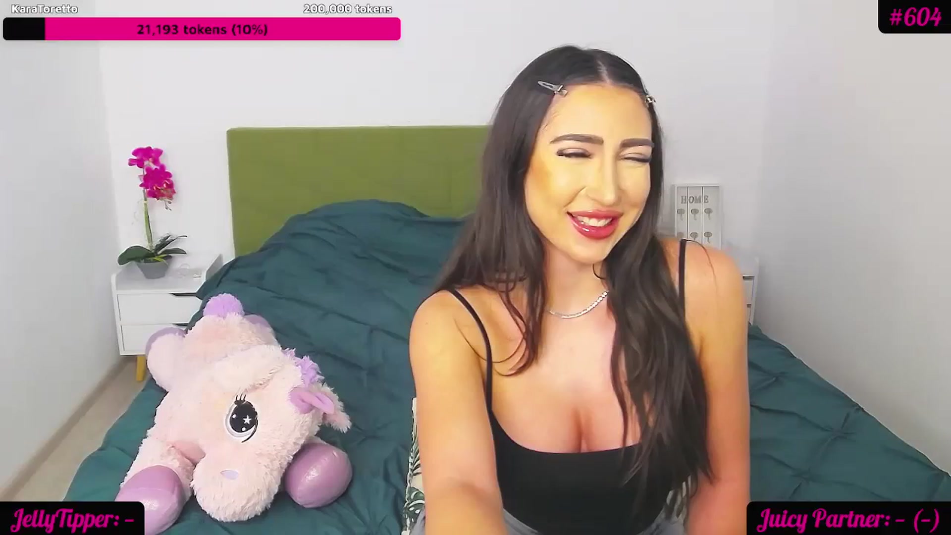 Gallery image thumbnail from JuicyJelly_'s myfreecams stream on, 01/15/2024, 19:01 image 2 of 20