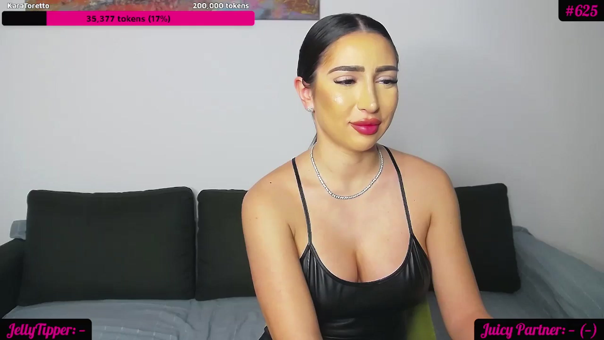 Gallery image thumbnail from JuicyJelly_'s myfreecams stream on, 01/24/2024, 16:47 image 19 of 20
