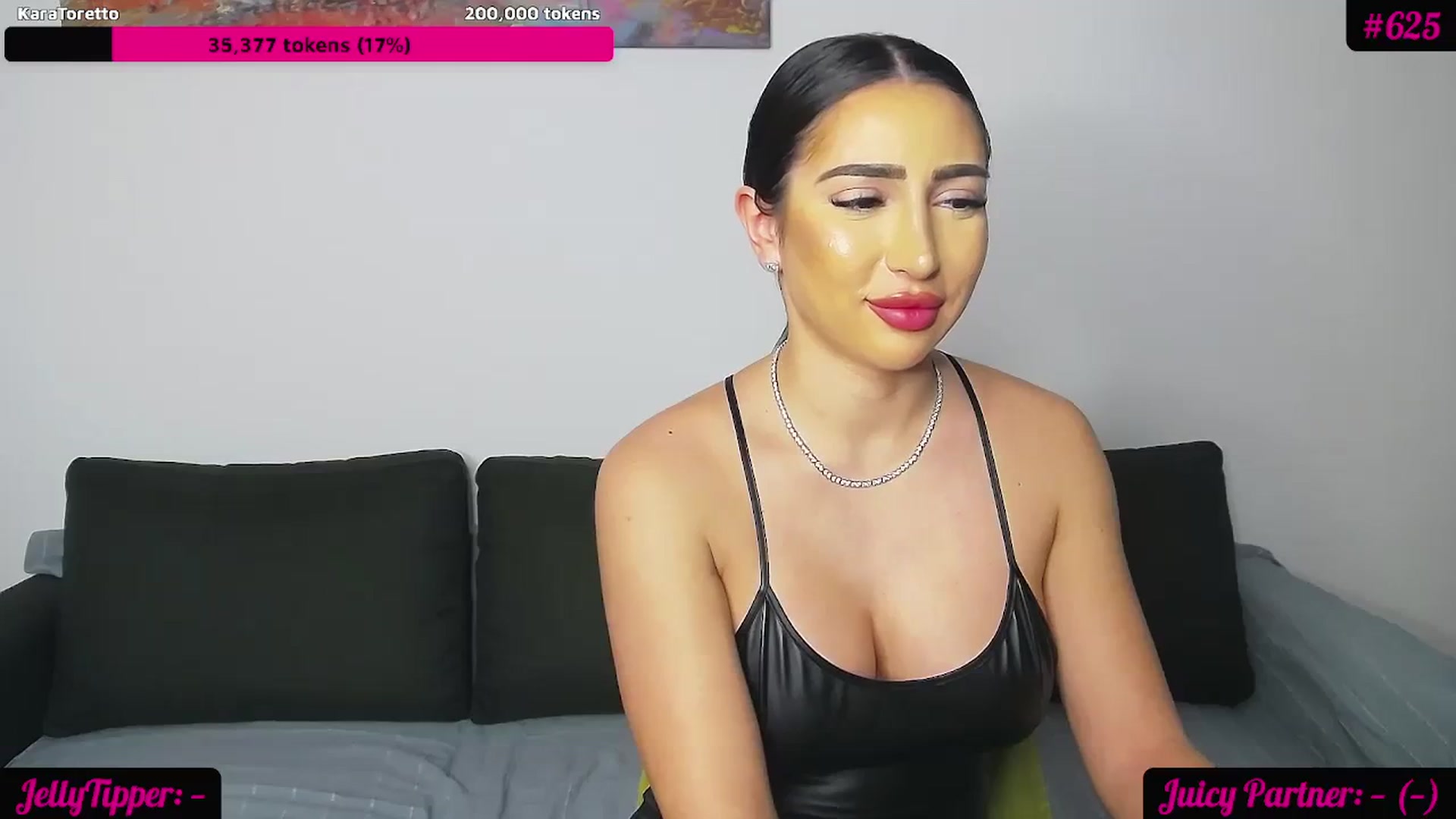 Gallery image thumbnail from JuicyJelly_'s myfreecams stream on, 01/24/2024, 16:47 image 20 of 20