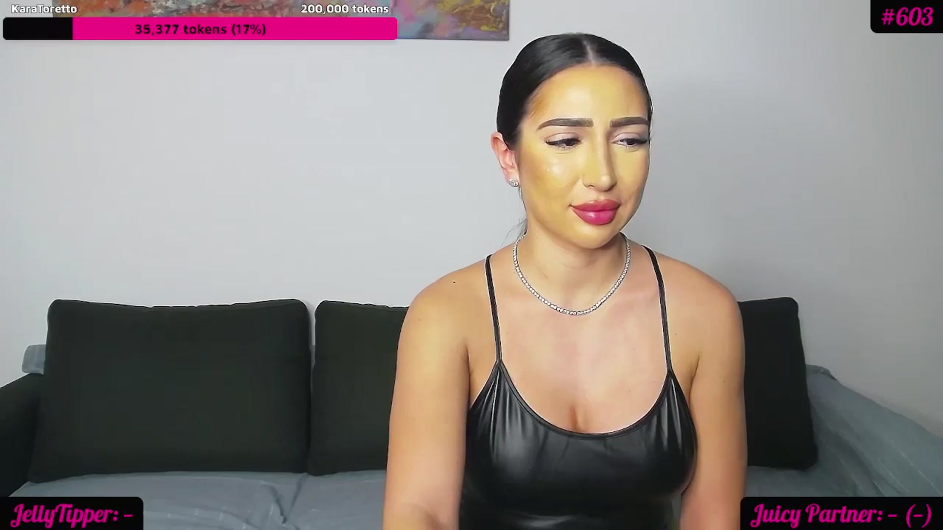 Gallery image thumbnail from JuicyJelly_'s myfreecams stream on, 01/24/2024, 19:34 image 19 of 20