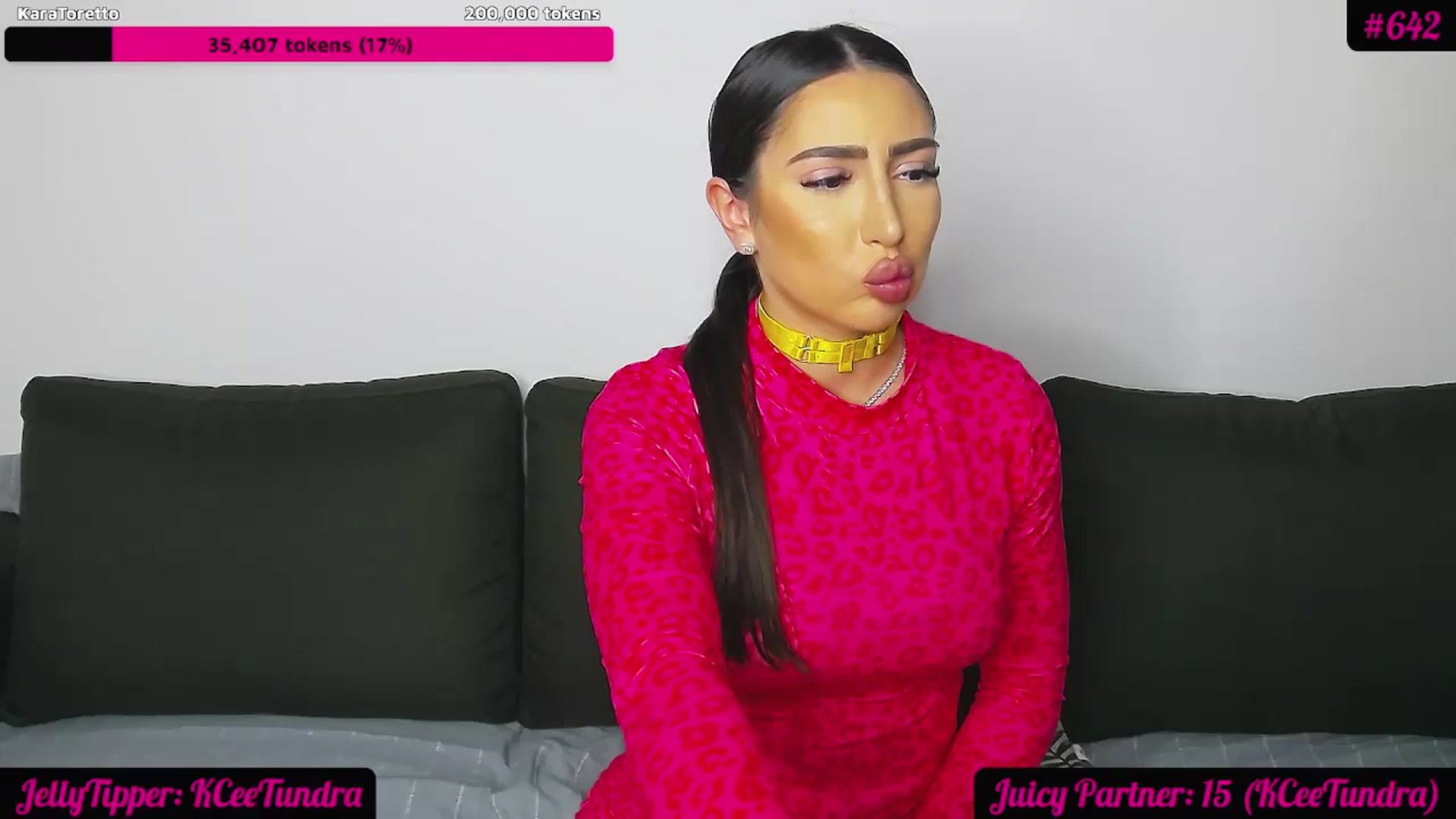 Gallery image thumbnail from JuicyJelly_'s myfreecams stream on, 01/25/2024, 18:28 image 9 of 20