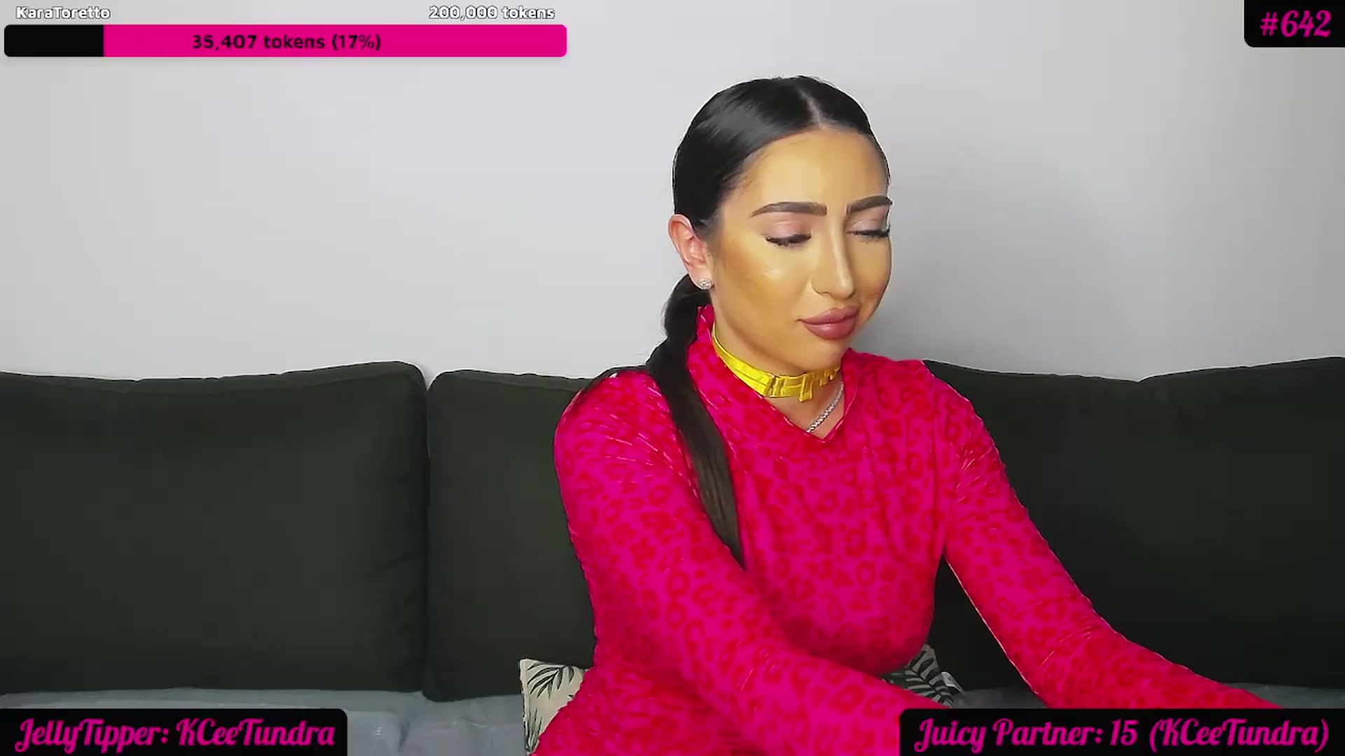 Gallery image thumbnail from JuicyJelly_'s myfreecams stream on, 01/25/2024, 18:28 image 4 of 20