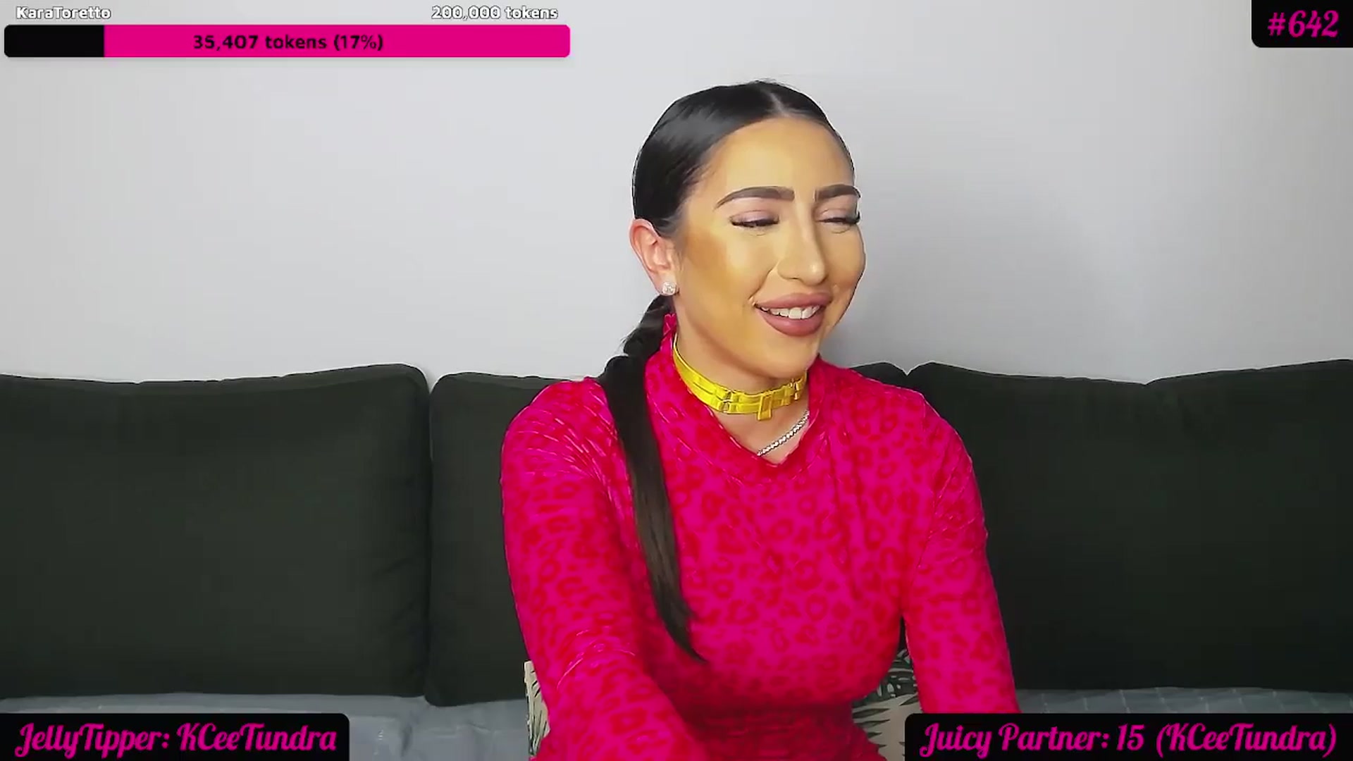 Gallery image thumbnail from JuicyJelly_'s myfreecams stream on, 01/25/2024, 18:28 image 5 of 20