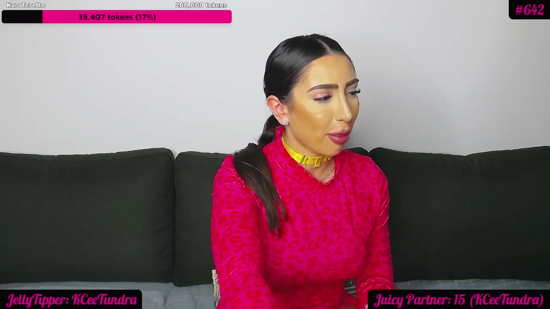 Gallery image thumbnail from JuicyJelly_'s myfreecams stream on, 01/25/2024, 18:28 image 8 of 20