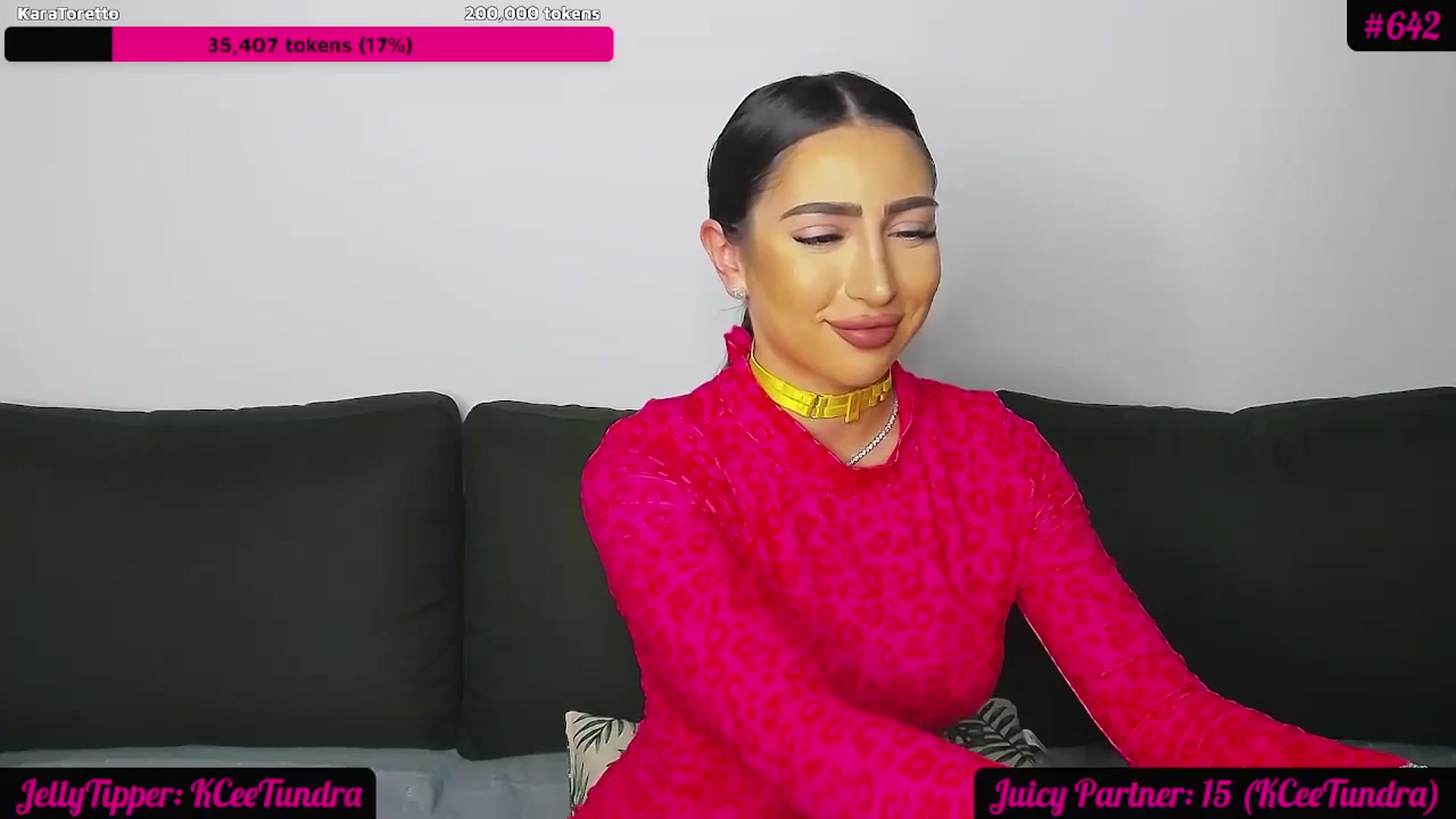 Gallery image thumbnail from JuicyJelly_'s myfreecams stream on, 01/25/2024, 18:28 image 2 of 20