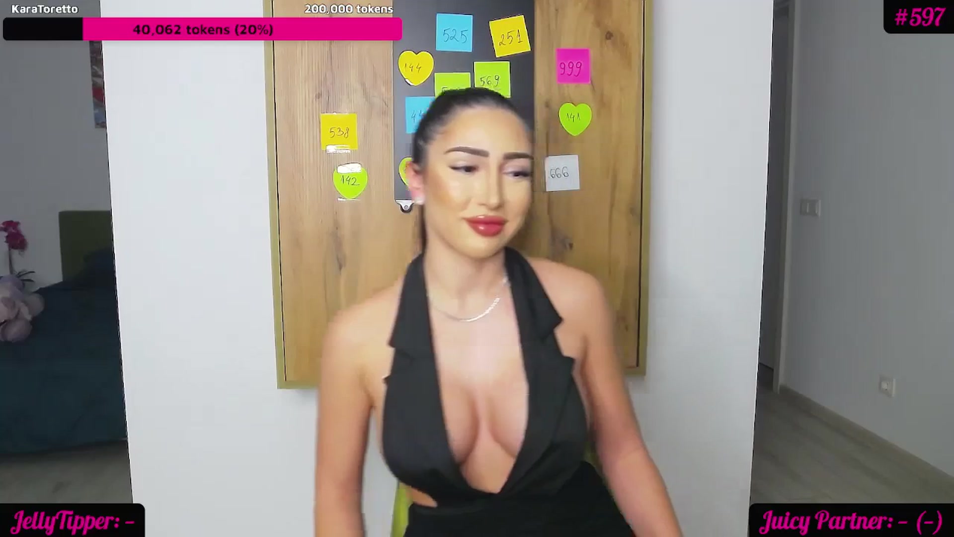 Gallery image thumbnail from JuicyJelly_'s myfreecams stream on, 01/26/2024, 16:35 image 12 of 20