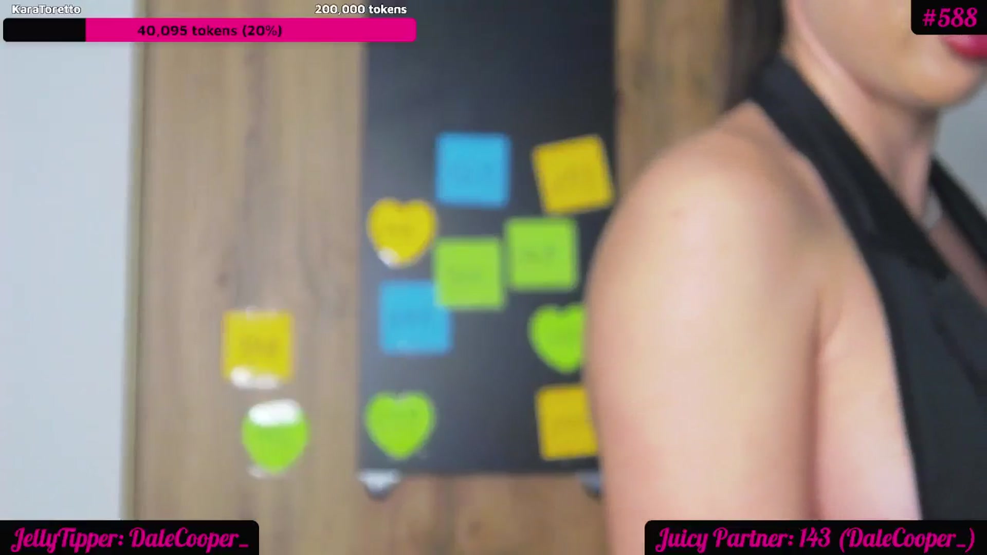 Gallery image thumbnail from JuicyJelly_'s myfreecams stream on, 01/26/2024, 20:14 image 4 of 20