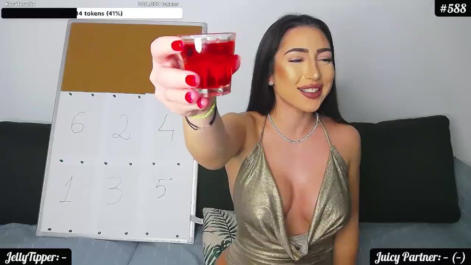 Gallery image thumbnail from JuicyJelly_'s myfreecams stream on, 02/03/2024, 17:39 image 5 of 20