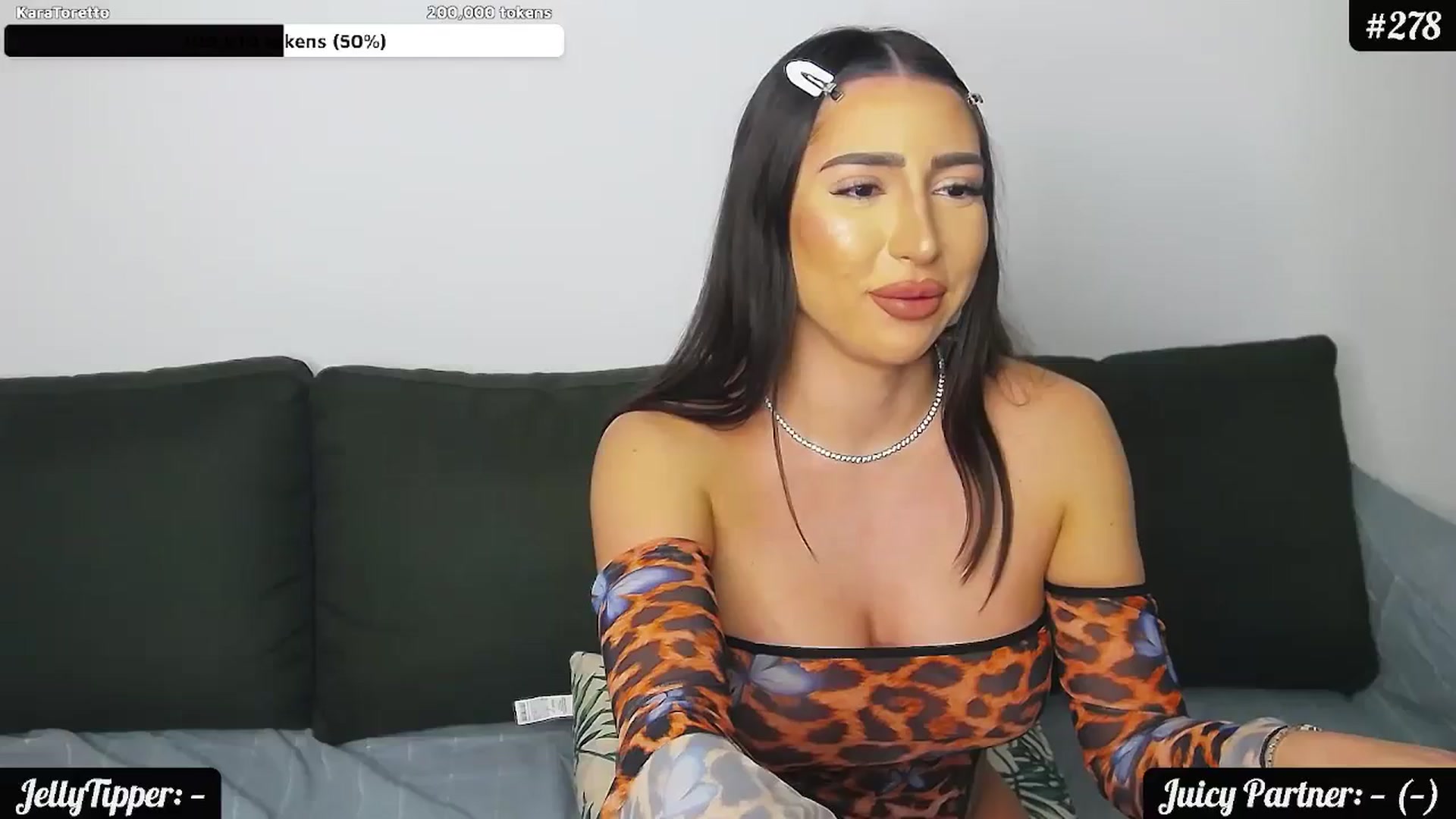 Gallery image thumbnail from JuicyJelly_'s myfreecams stream on, 02/05/2024, 17:42 image 15 of 20