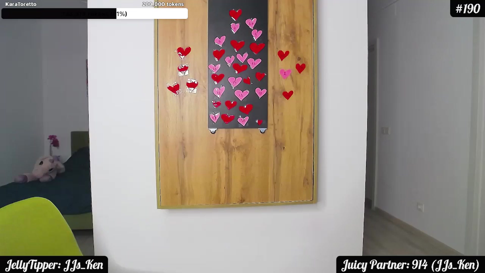 Gallery image thumbnail from JuicyJelly_'s myfreecams stream on, 02/09/2024, 17:35 image 16 of 20