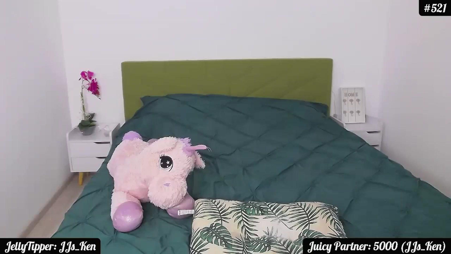 Gallery image thumbnail from JuicyJelly_'s myfreecams stream on, 03/06/2024, 17:34 image 17 of 20