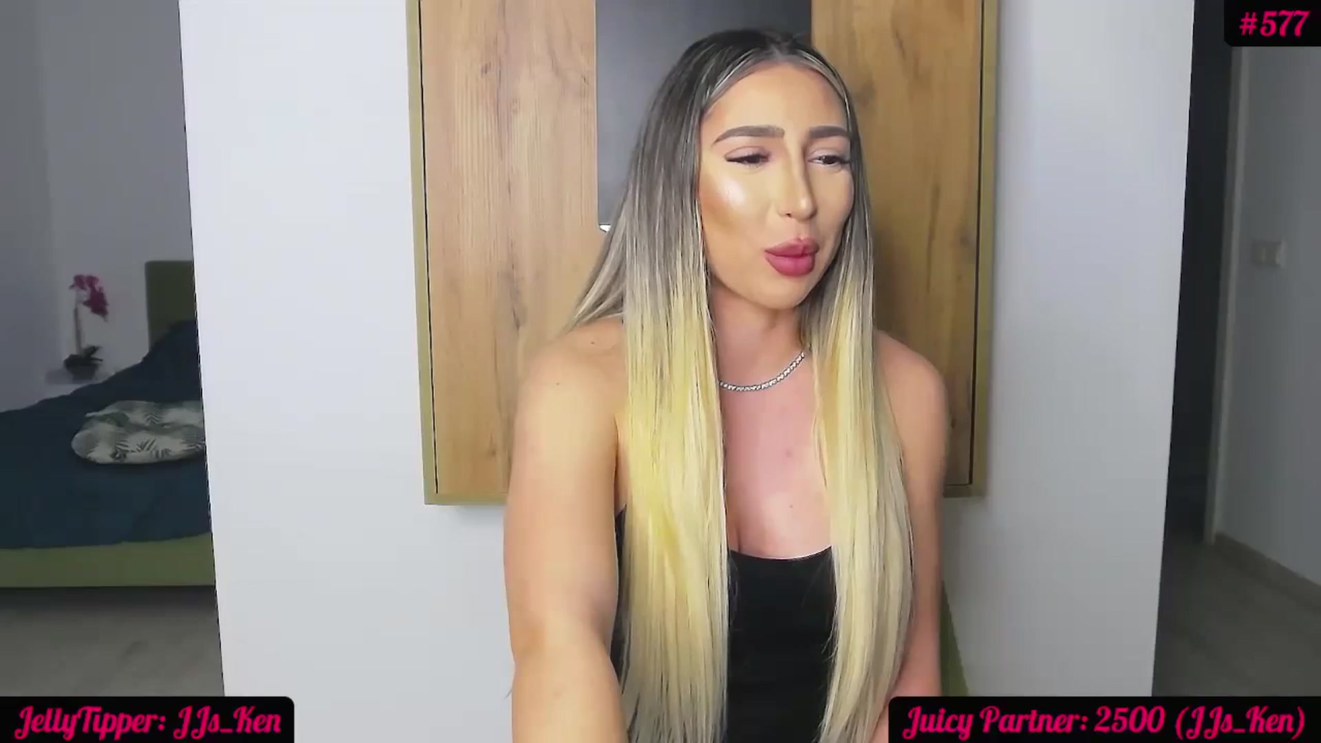 Gallery image thumbnail from JuicyJelly_'s myfreecams stream on, 03/21/2024, 18:59 image 14 of 20
