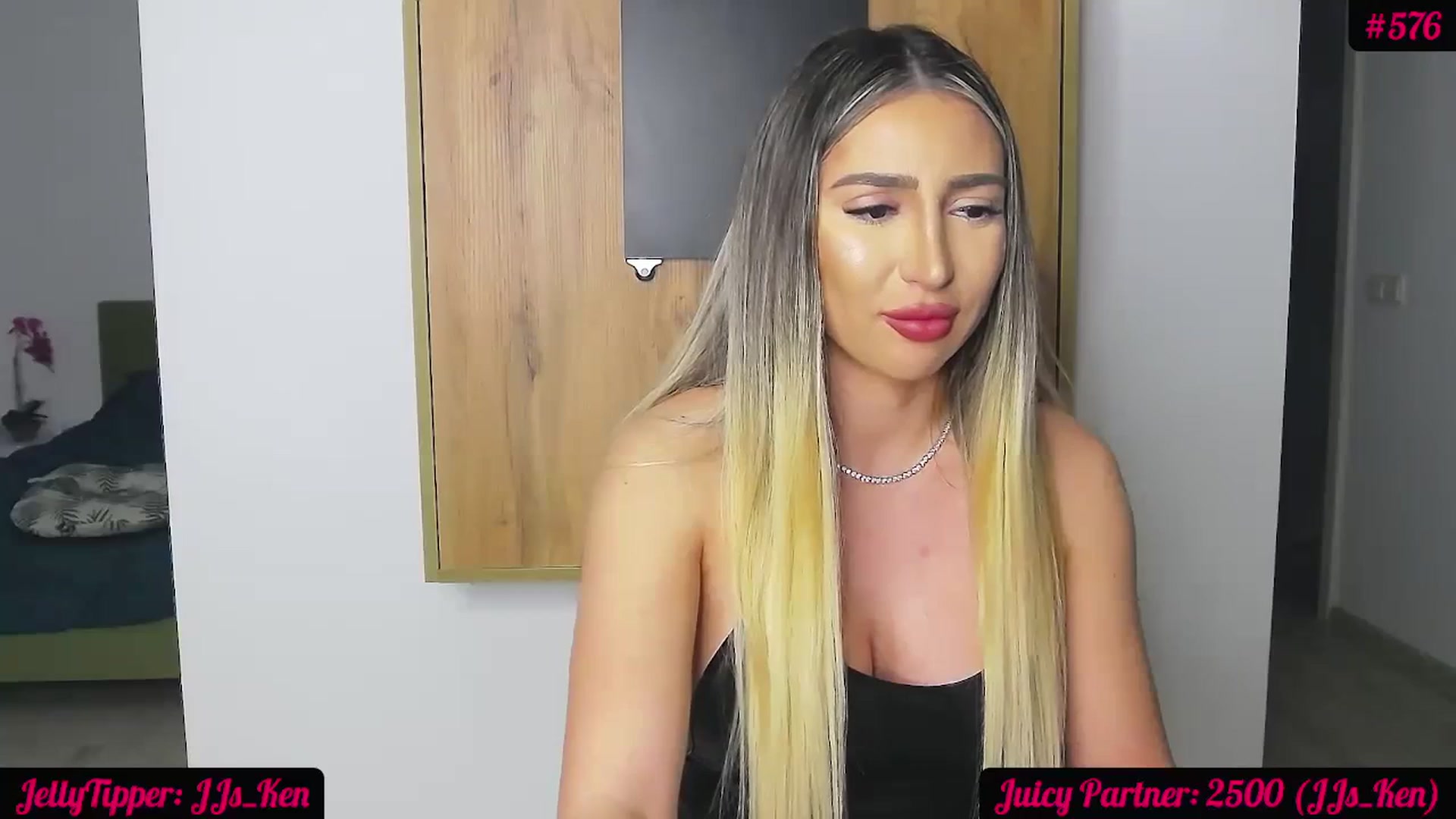 Gallery image thumbnail from JuicyJelly_'s myfreecams stream on, 03/21/2024, 20:37 image 16 of 20