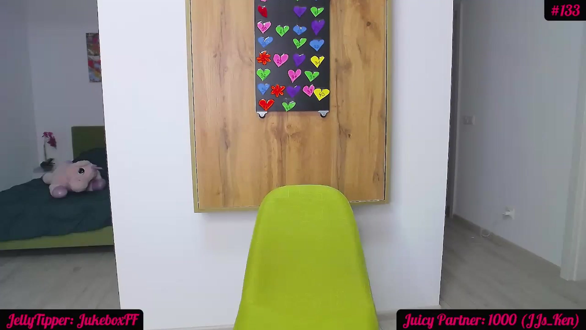 Gallery image thumbnail from JuicyJelly_'s myfreecams stream on, 04/20/2024, 17:10 image 15 of 20