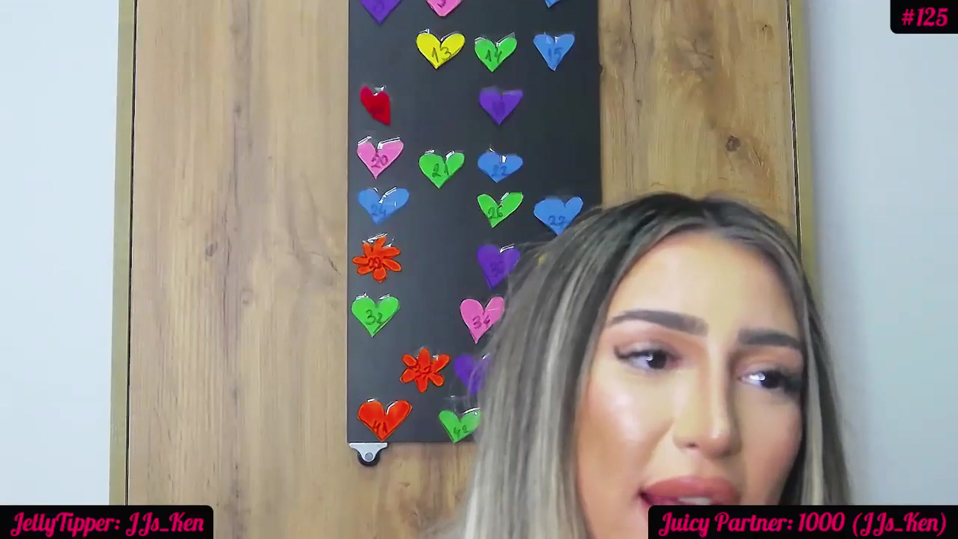 Gallery image thumbnail from JuicyJelly_'s myfreecams stream on, 04/20/2024, 18:56 image 3 of 20