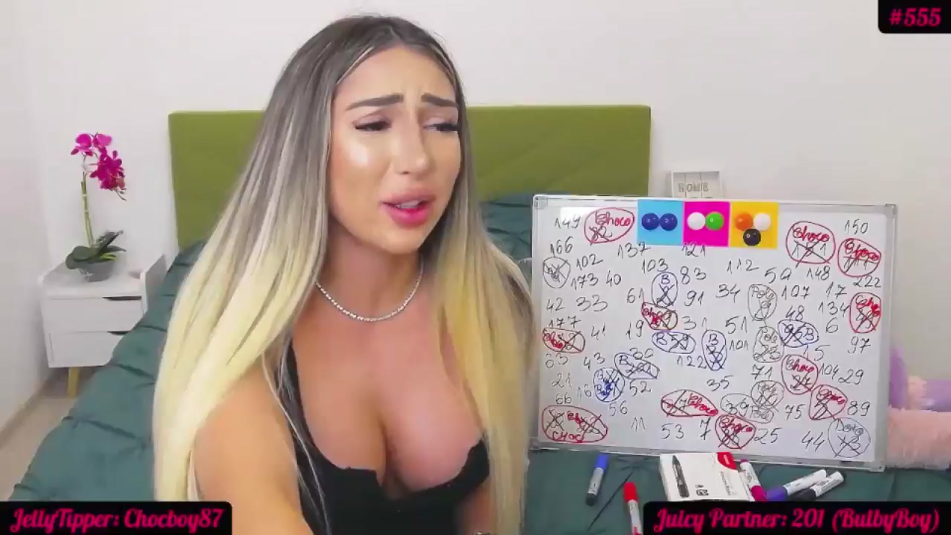 Gallery image thumbnail from JuicyJelly_'s myfreecams stream on, 05/09/2024, 19:36 image 7 of 20