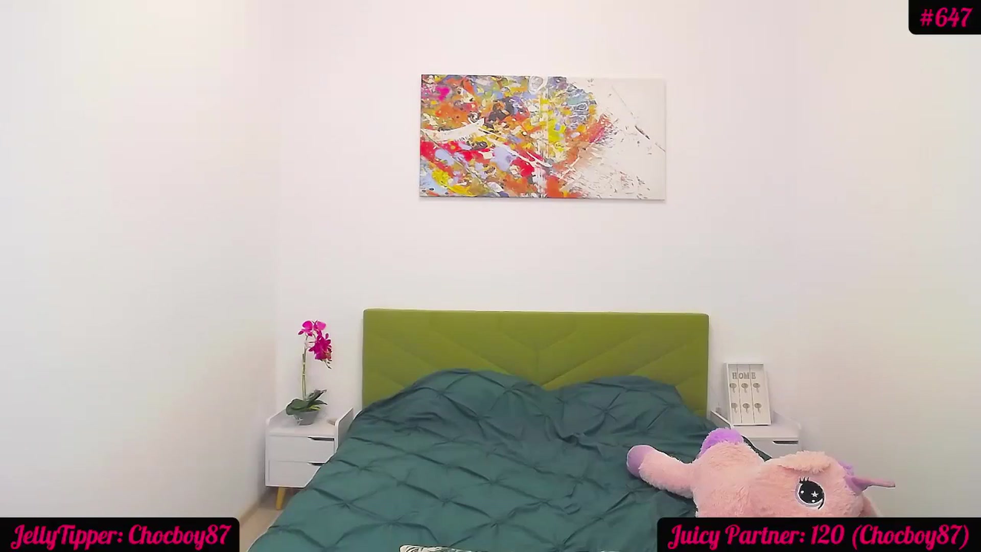 Gallery image thumbnail from JuicyJelly_'s myfreecams stream on, 05/17/2024, 18:19 image 6 of 20