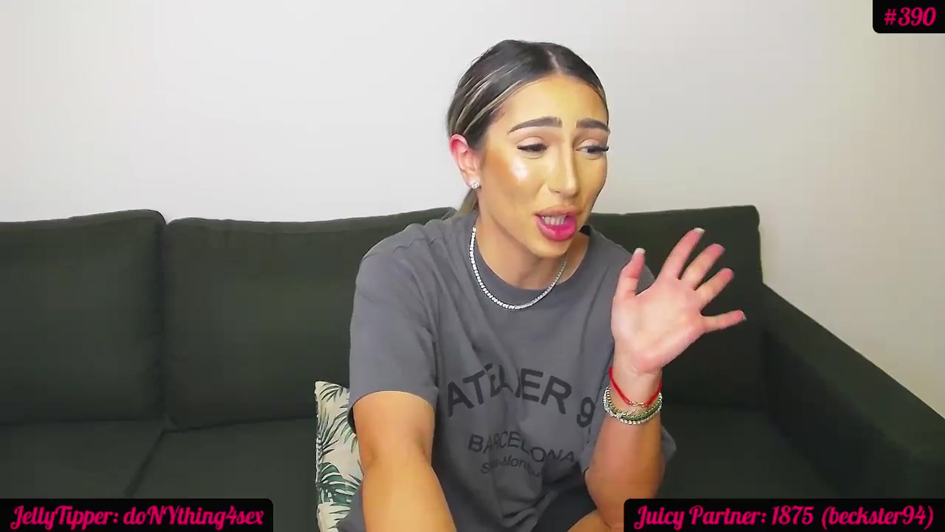 Gallery image thumbnail from JuicyJelly_'s myfreecams stream on, 05/21/2024, 19:51 image 16 of 20