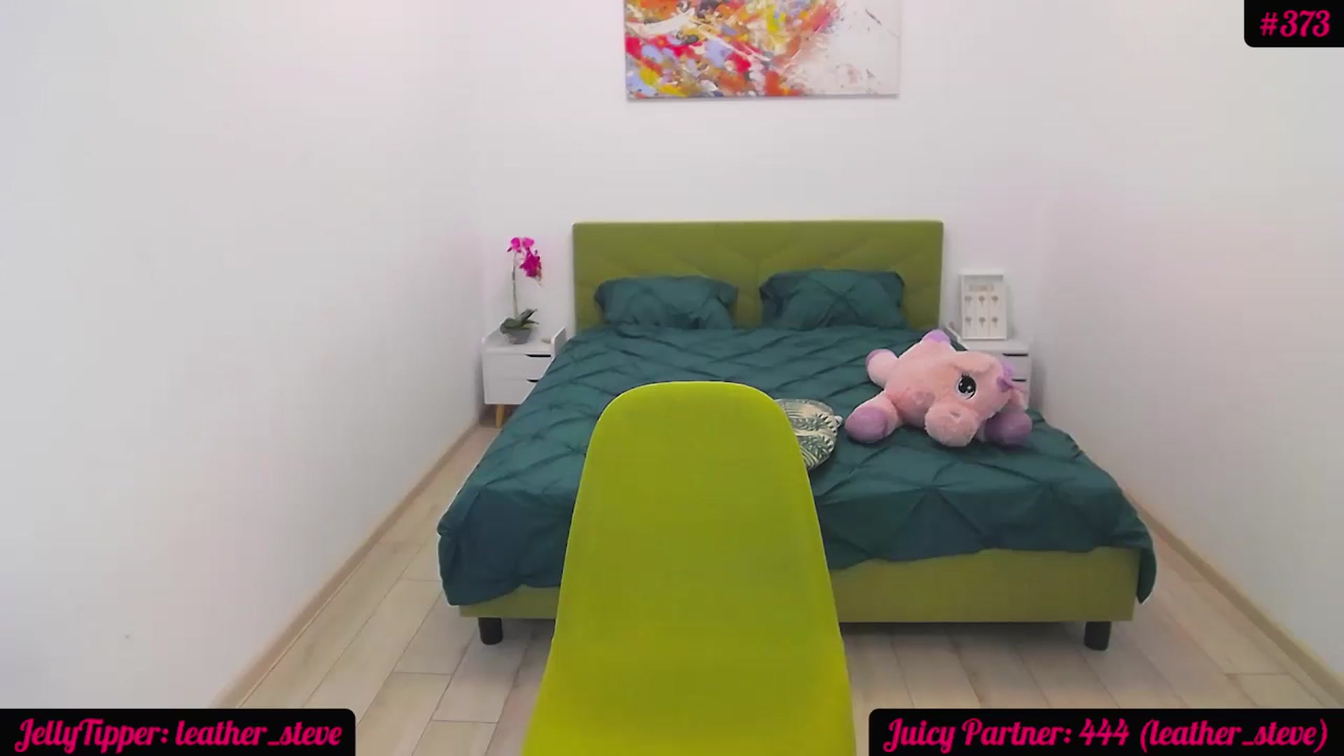 Gallery image thumbnail from JuicyJelly_'s myfreecams stream on, 05/22/2024, 17:36 image 15 of 20