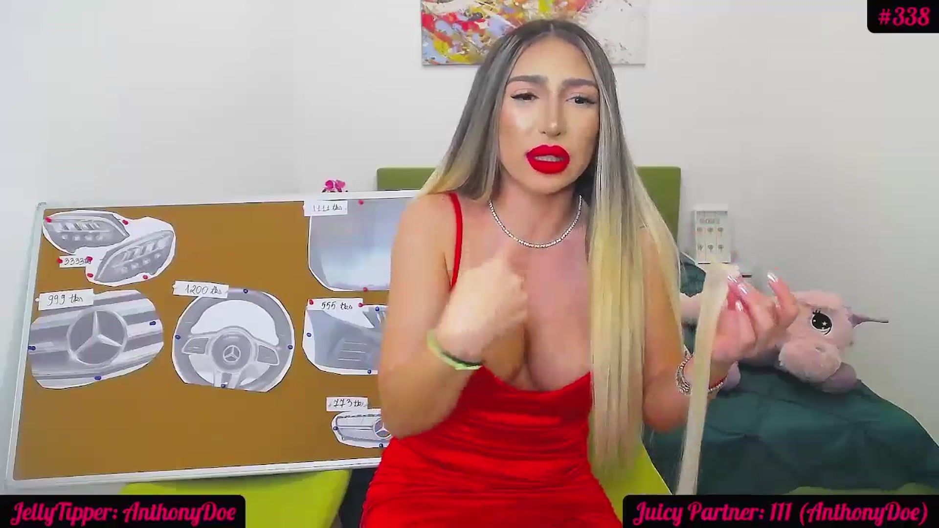 Gallery image thumbnail from JuicyJelly_'s myfreecams stream on, 05/23/2024, 17:57 image 10 of 20