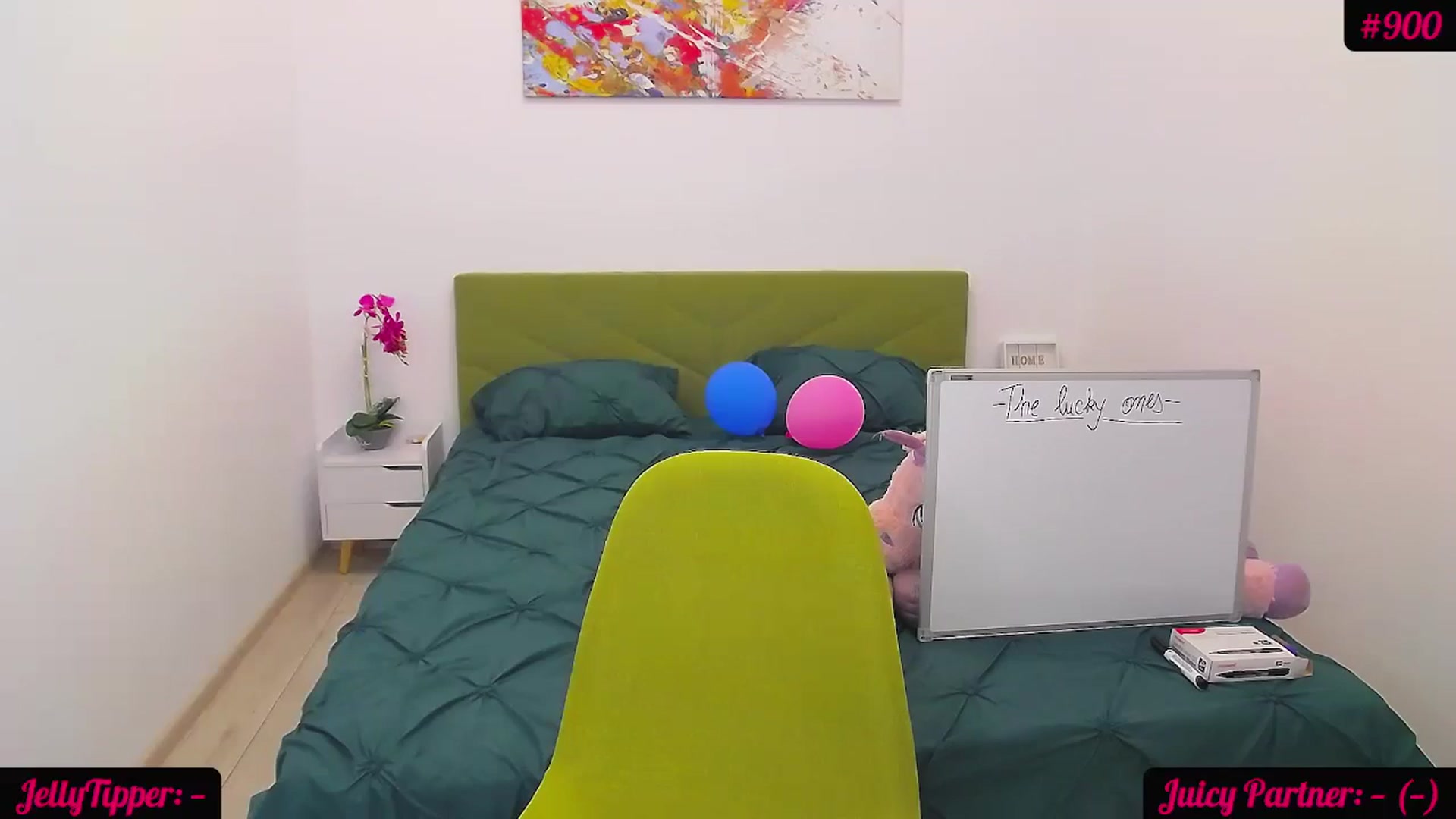Gallery image thumbnail from JuicyJelly_'s myfreecams stream on, 06/18/2024, 16:41 image 6 of 20