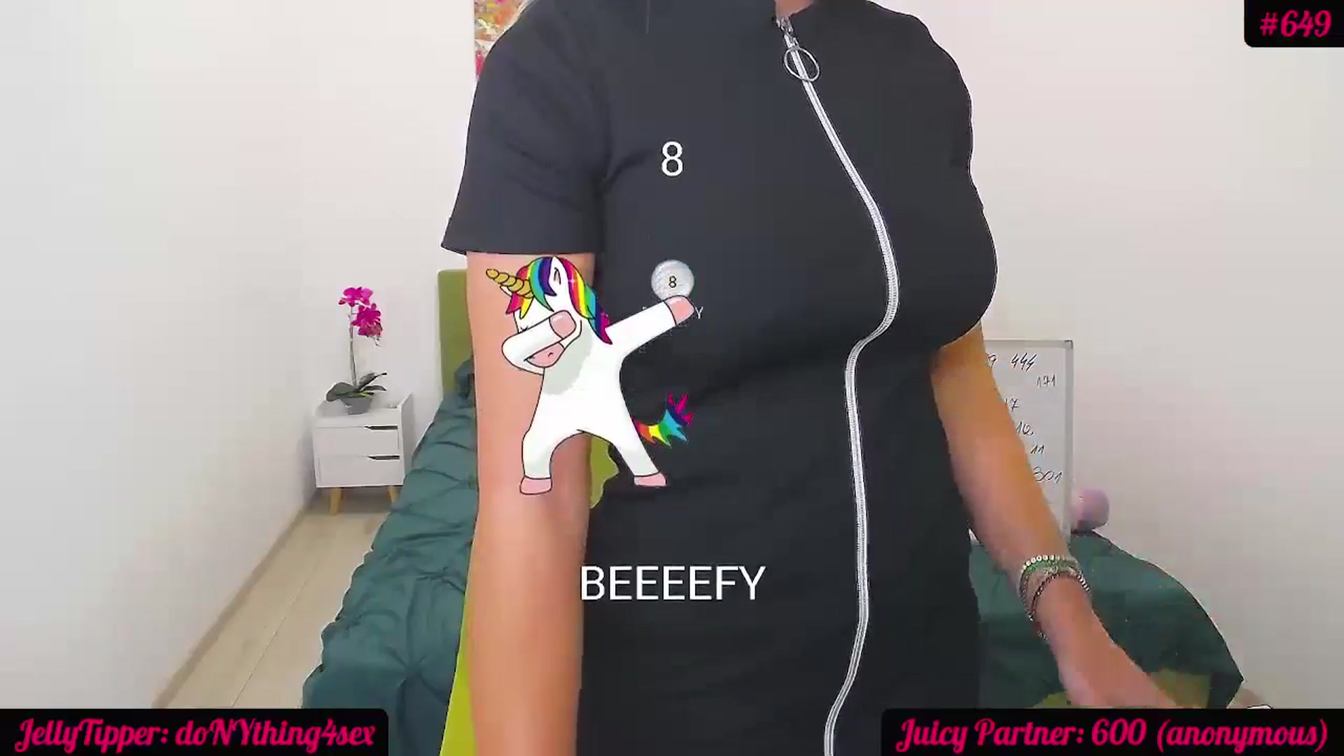 Gallery image thumbnail from JuicyJelly_'s myfreecams stream on, 07/06/2024, 18:46 image 16 of 20