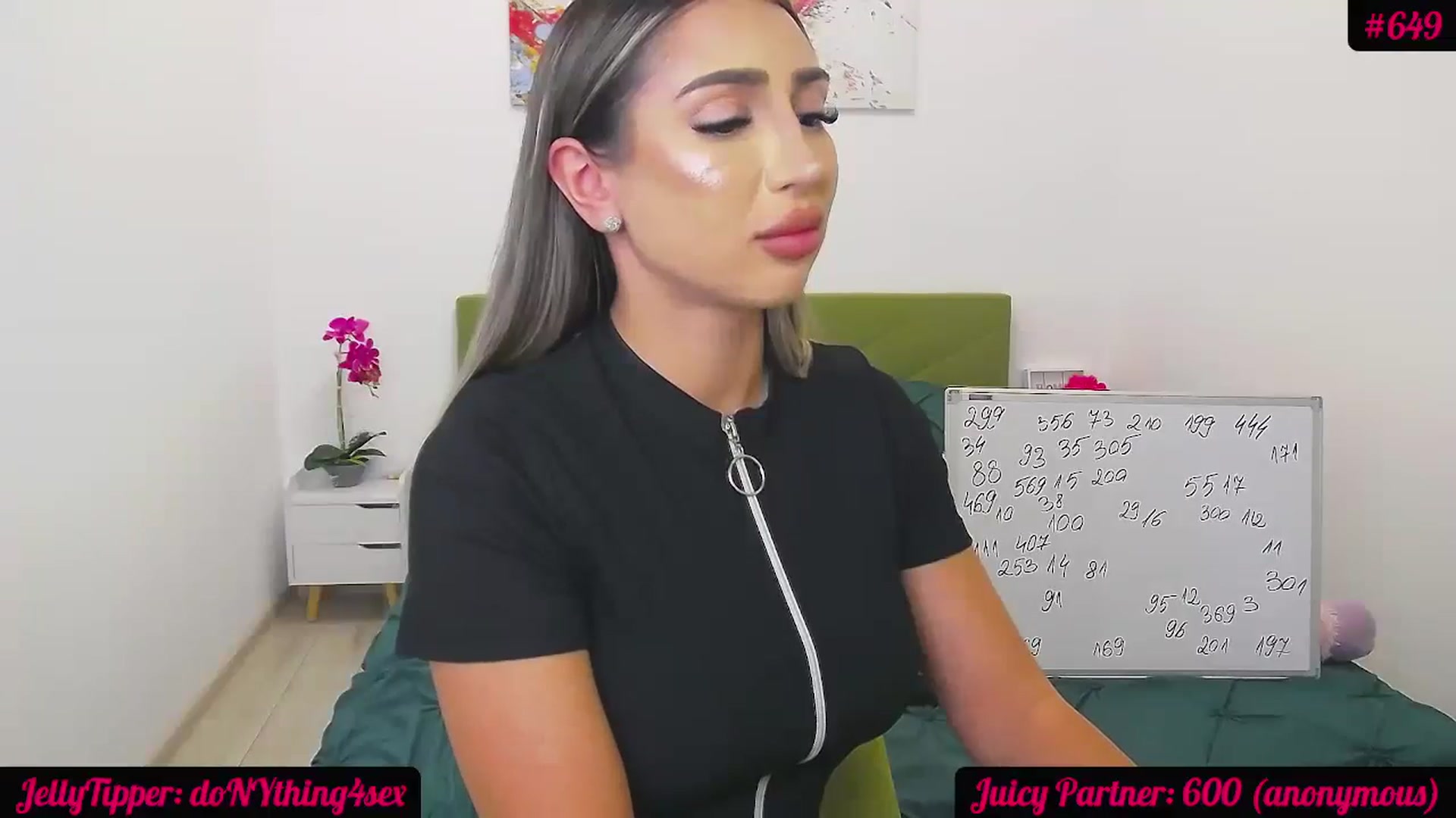 Gallery image thumbnail from JuicyJelly_'s myfreecams stream on, 07/06/2024, 18:46 image 9 of 20