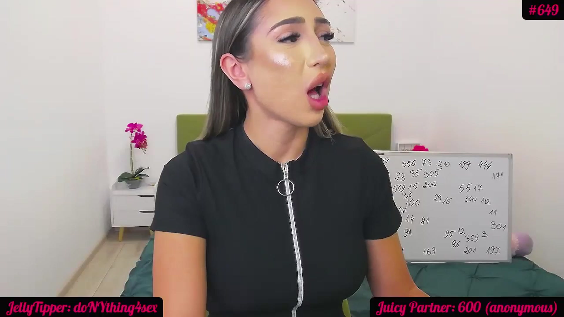 Gallery image thumbnail from JuicyJelly_'s myfreecams stream on, 07/06/2024, 18:46 image 5 of 20