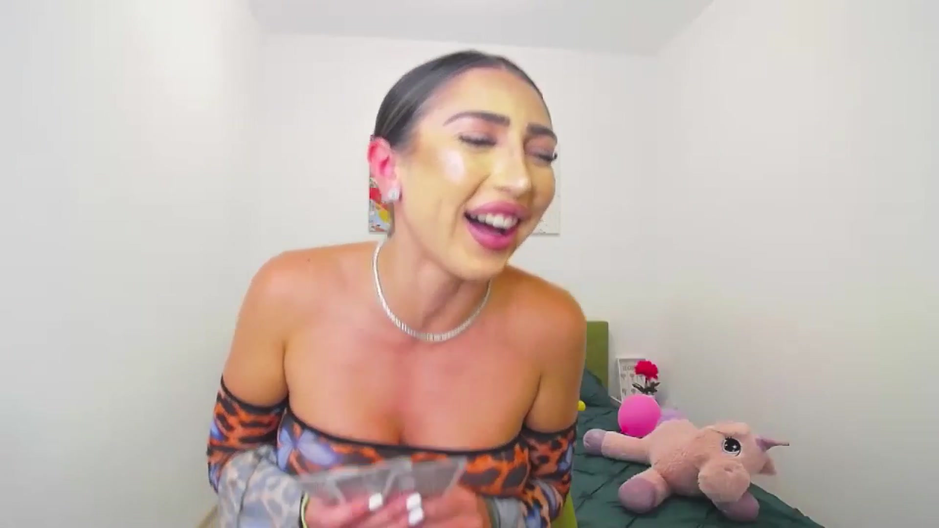Gallery image thumbnail from JuicyJelly_'s myfreecams stream on, 07/12/2024, 18:49 image 10 of 20