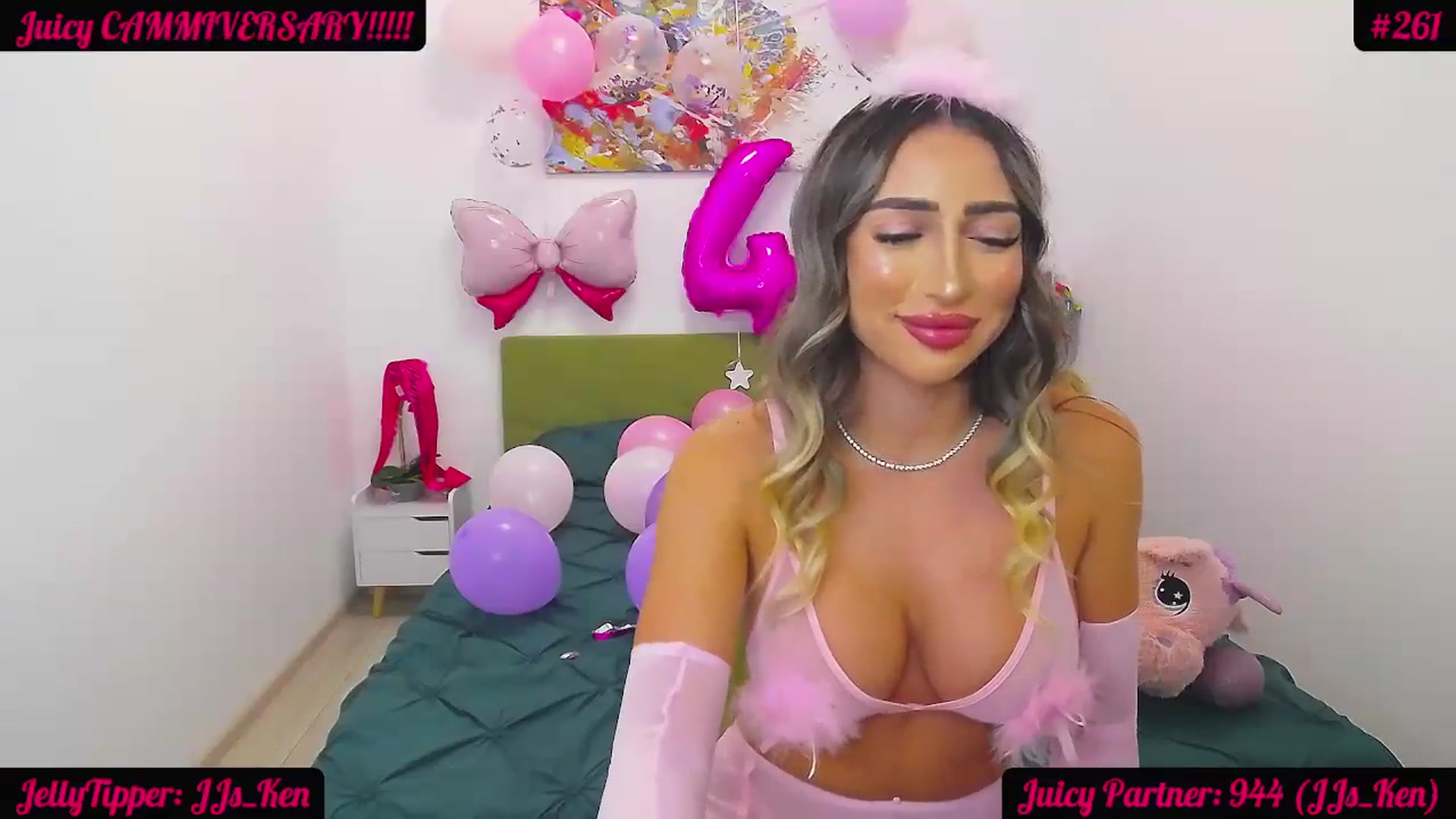 Gallery image thumbnail from JuicyJelly_'s myfreecams stream on, 07/15/2024, 17:24 image 16 of 20