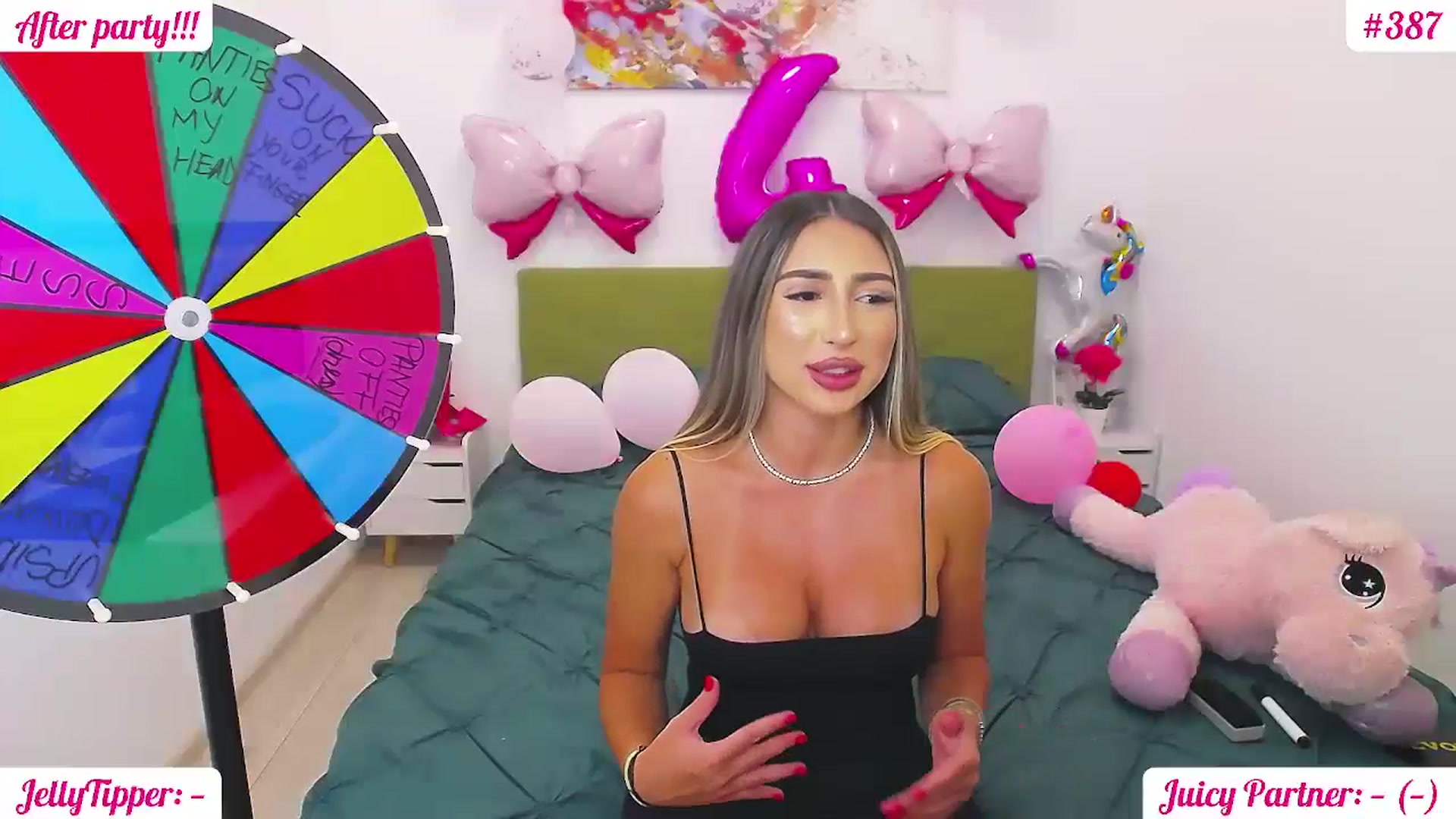 Gallery image thumbnail from JuicyJelly_'s myfreecams stream on, 07/23/2024, 17:22 image 2 of 20