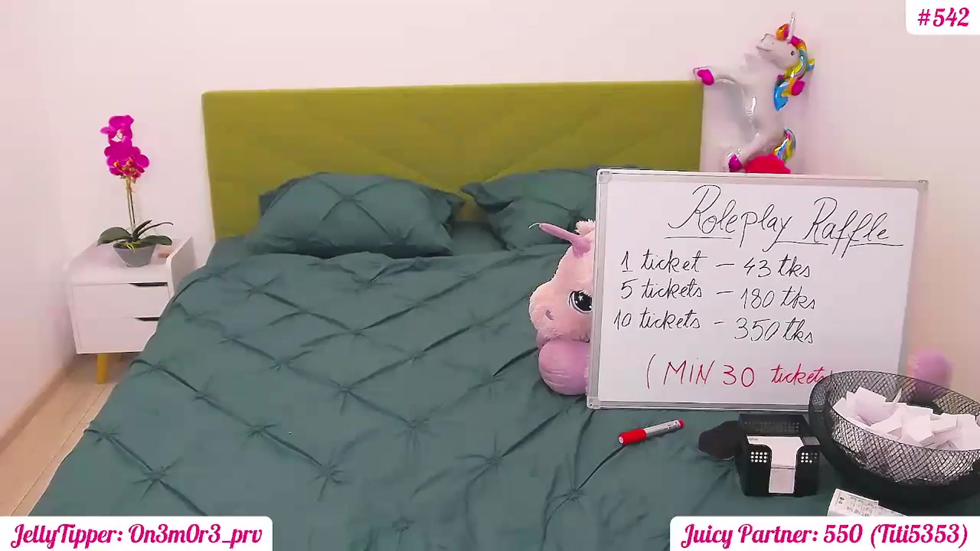 Gallery image thumbnail from JuicyJelly_'s myfreecams stream on, 08/11/2024, 18:04 image 17 of 20