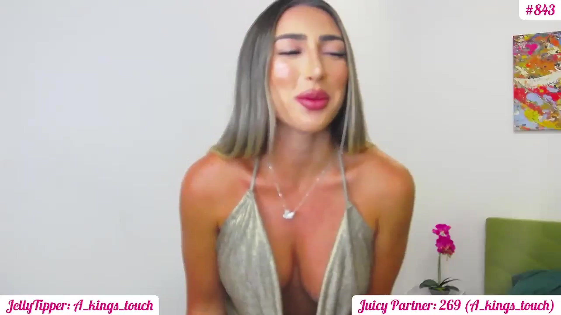 Gallery image thumbnail from JuicyJelly_'s myfreecams stream on, 08/24/2024, 16:59 image 15 of 20