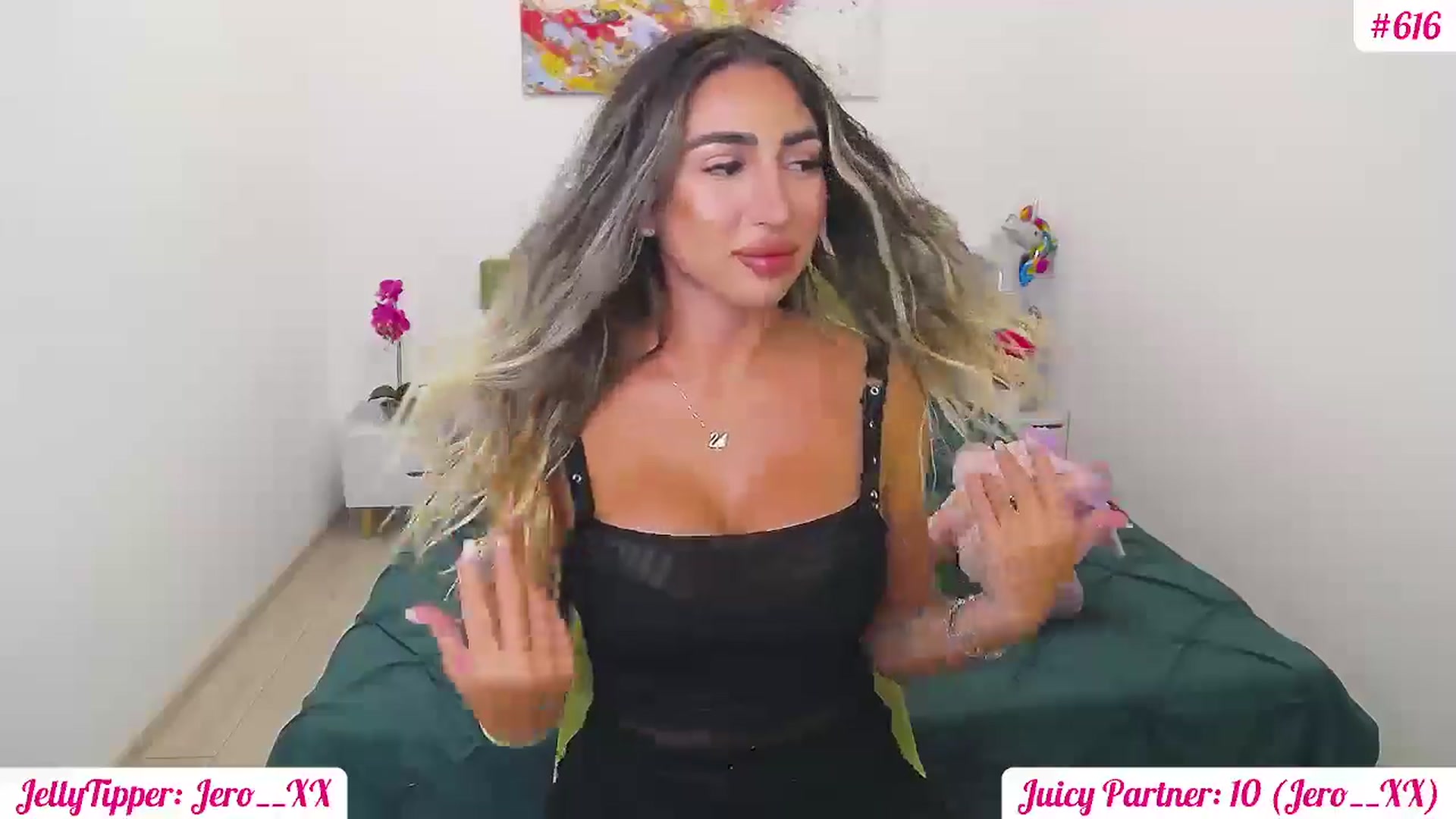 Gallery image thumbnail from JuicyJelly_'s myfreecams stream on, 08/29/2024, 19:29 image 12 of 20