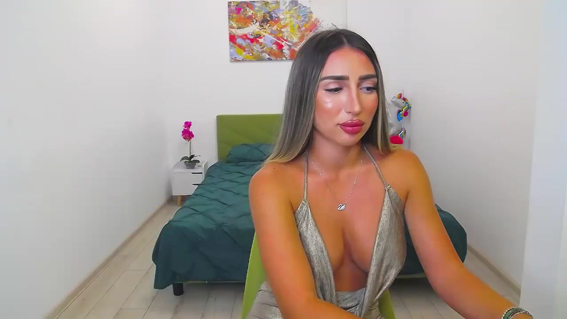 Gallery image thumbnail from JuicyJelly_'s myfreecams stream on, 08/31/2024, 20:00 image 6 of 20