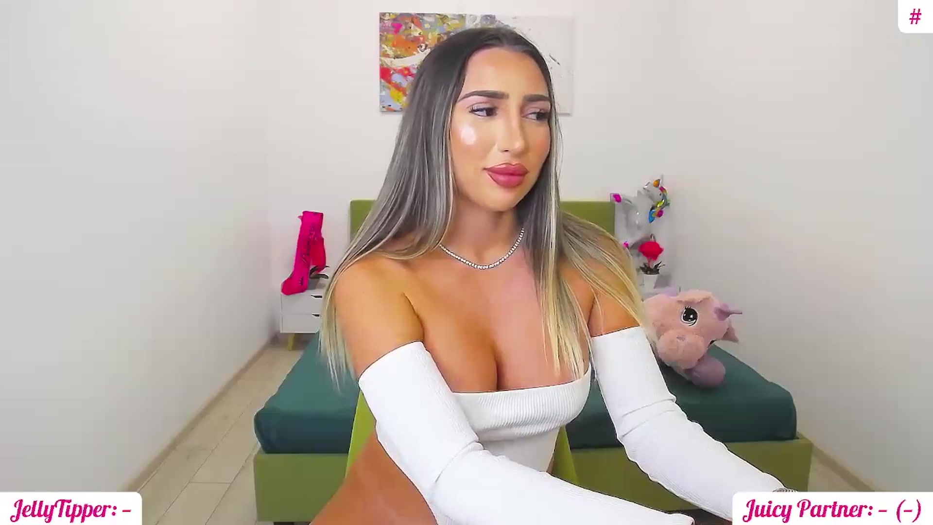 Gallery image thumbnail from JuicyJelly_'s myfreecams stream on, 10/02/2024, 15:52 image 4 of 20